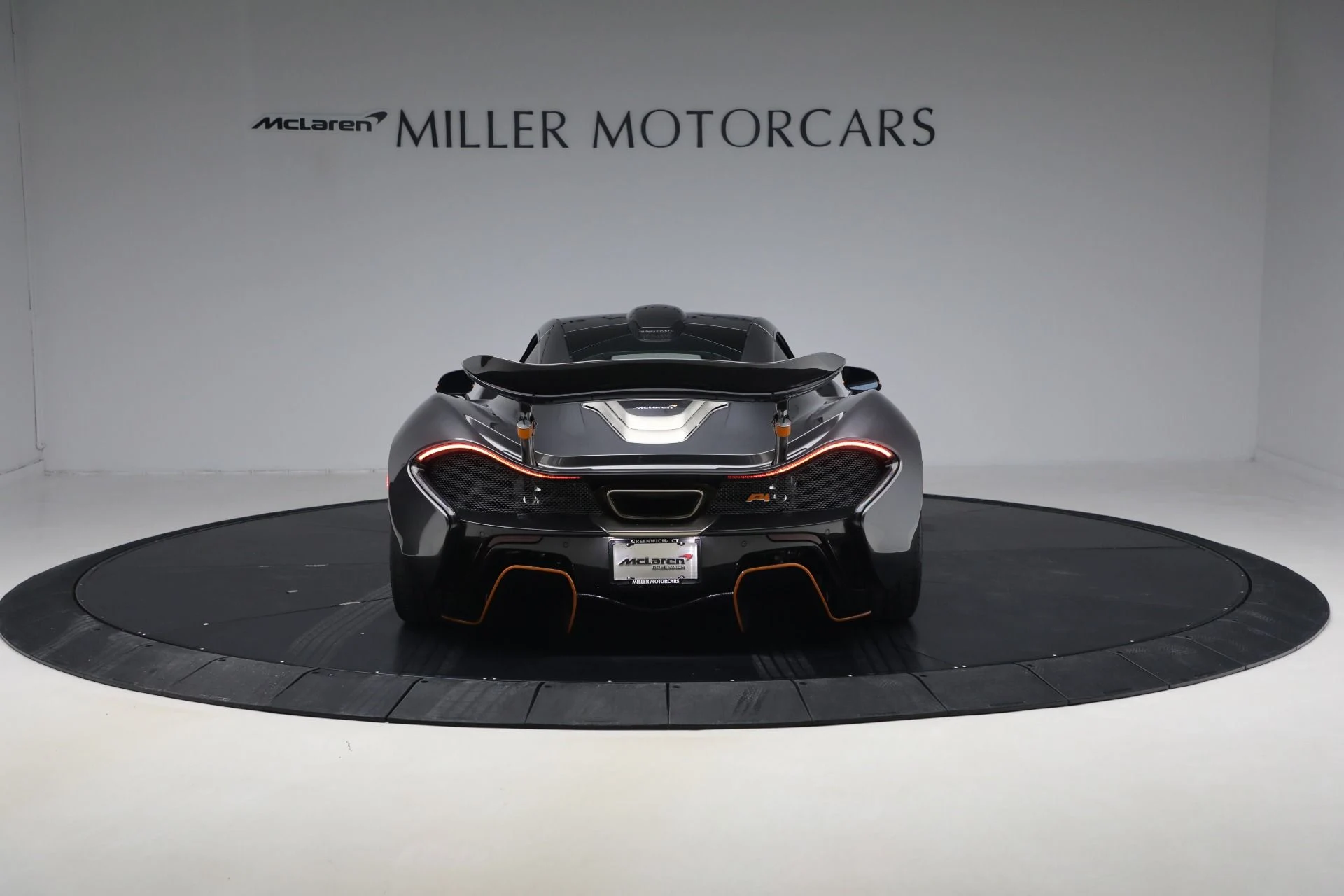 mph005_3112533399_Used_2014_Mc_Laren_P1_232238c33c