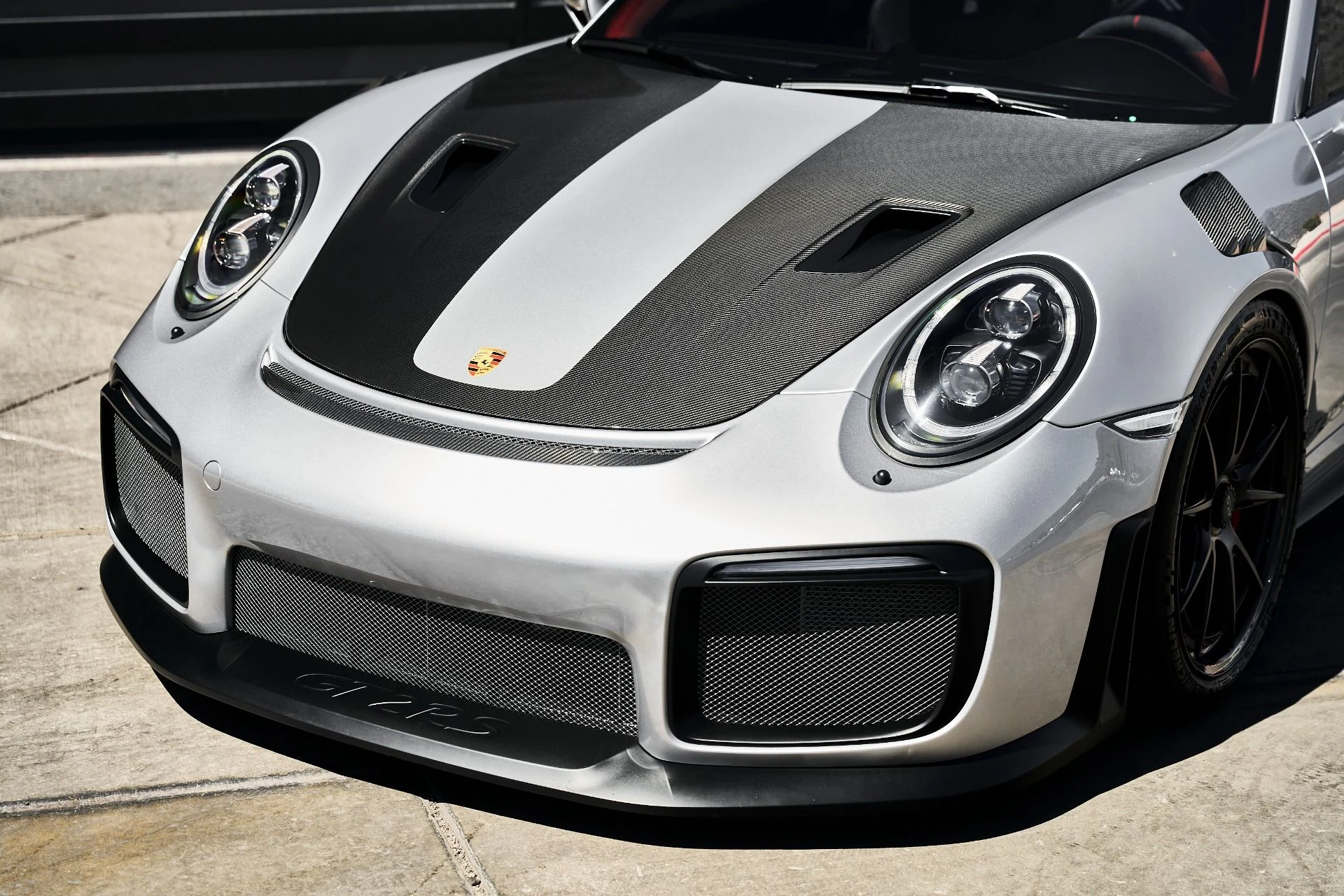 mph005_3117327711_Used_2019_Porsche_911_GT_2_RS_1788559124_b9f7478ae6