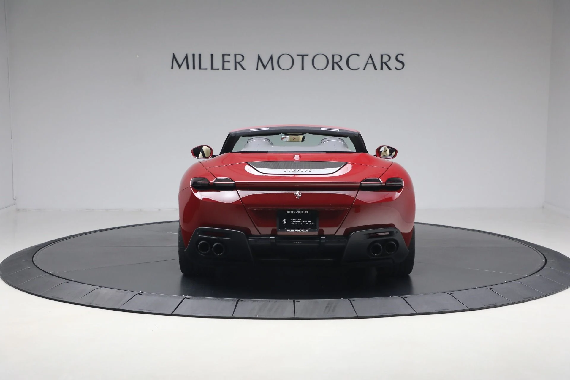mph005_3122363213_Used_2025_Ferrari_Roma_Spider_1777992623_80336f1cec