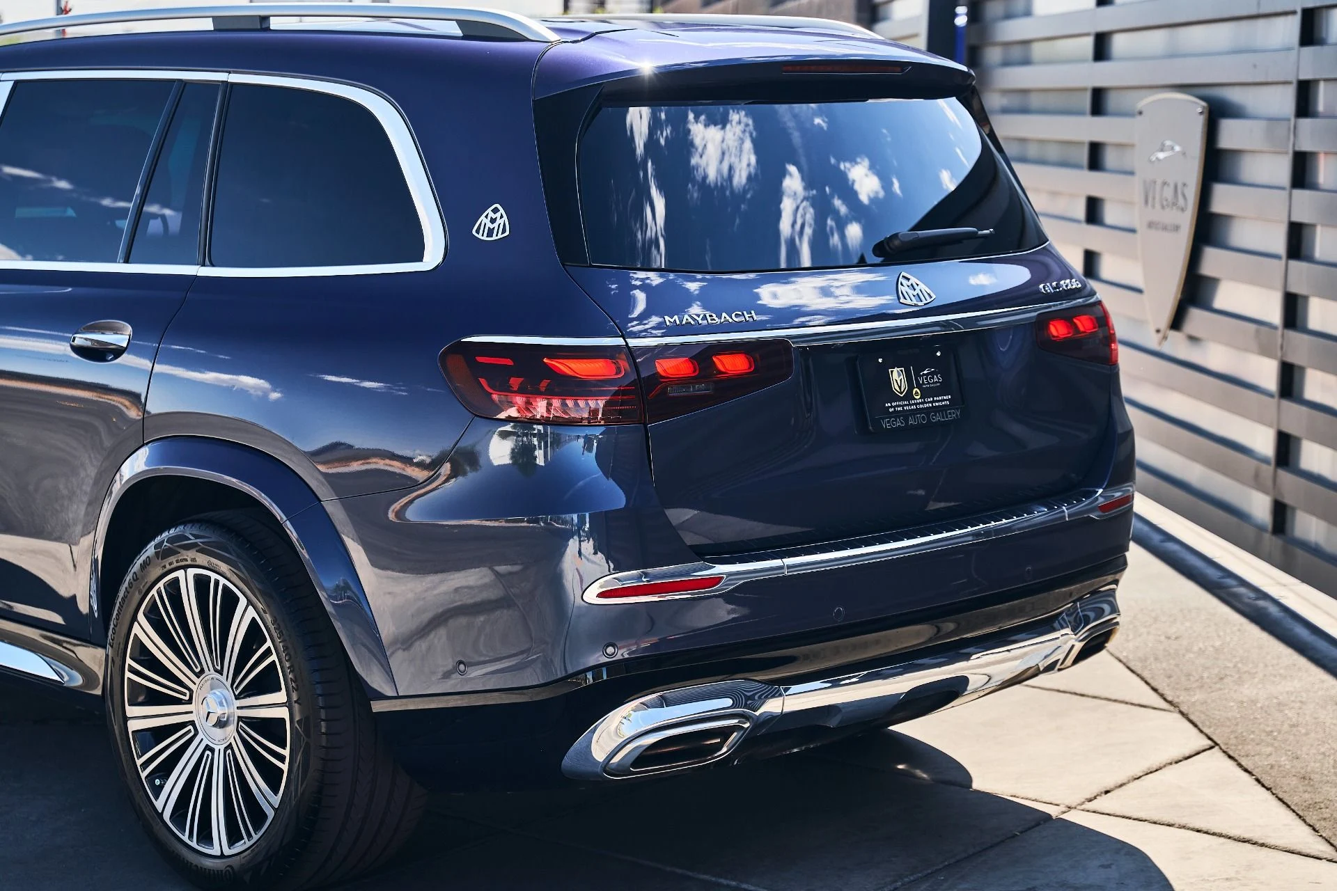 mph005_3128383600_Used_2024_Mercedes_Benz_GLS_Maybach_GLS_600_1790466049_c9ee3619c2