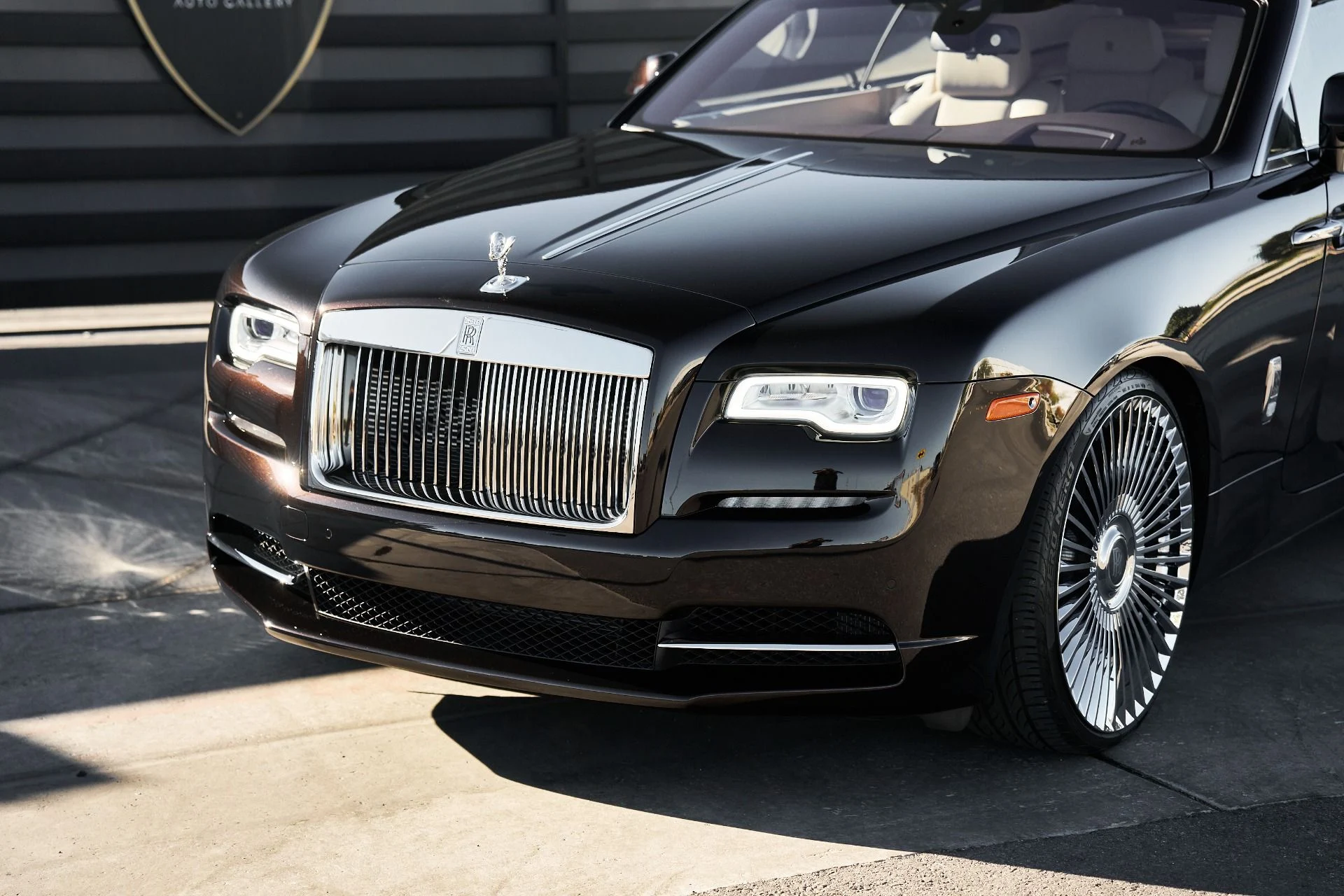 mph005_3129876658_Used_2020_Rolls_Royce_Dawn_Base_1762645774_6d146a68ac