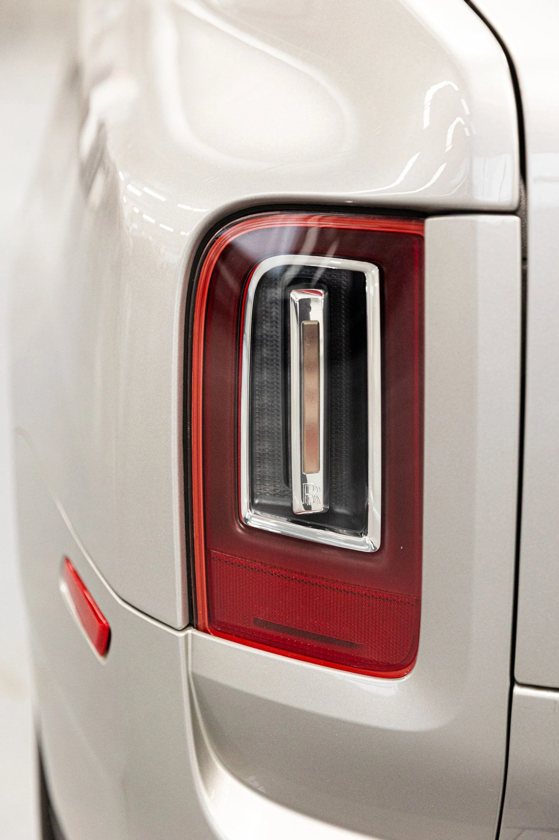 mph005_3138325373_4d9cd05fe4ab93ac4be8a314933f5b1fx_f3c4284715