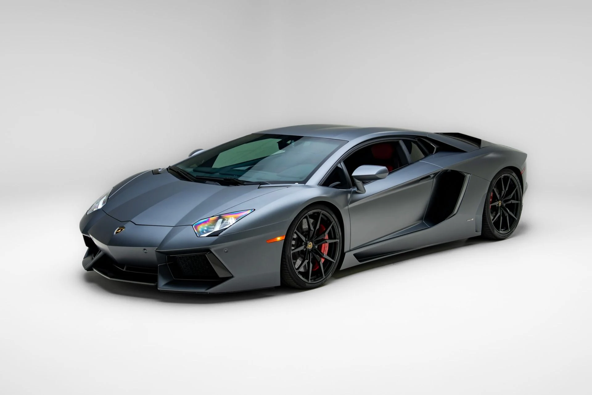 mph005_313834840_Used_2015_Lamborghini_Aventador_LP_700_4_1778261786_75b303dc81