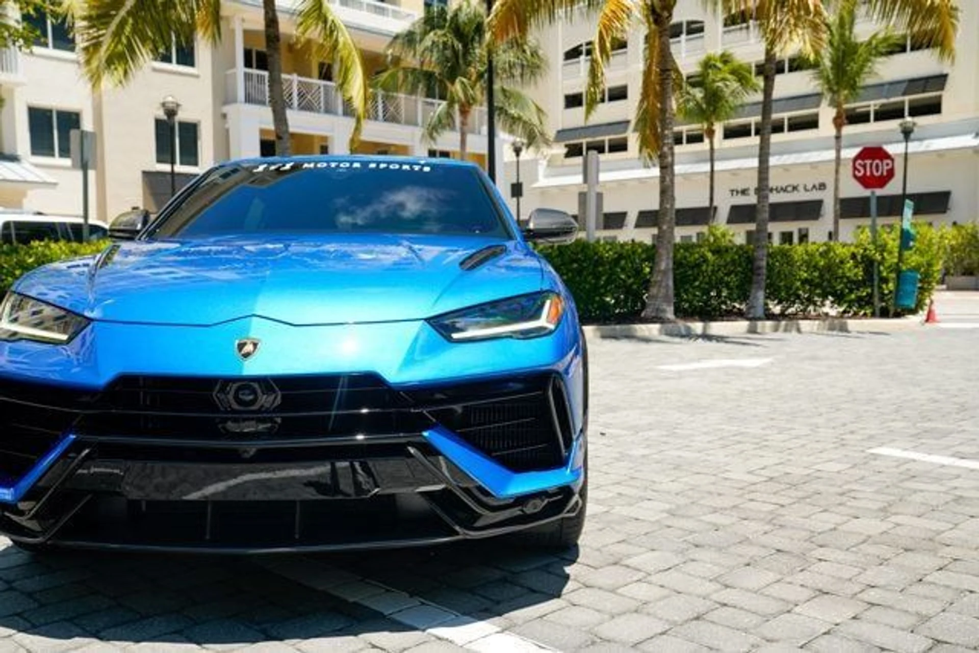 mph005_3147958271_used_2024_lamborghini_urus_performanteawd_14354_22887761_6_640_ec9c3a84c1