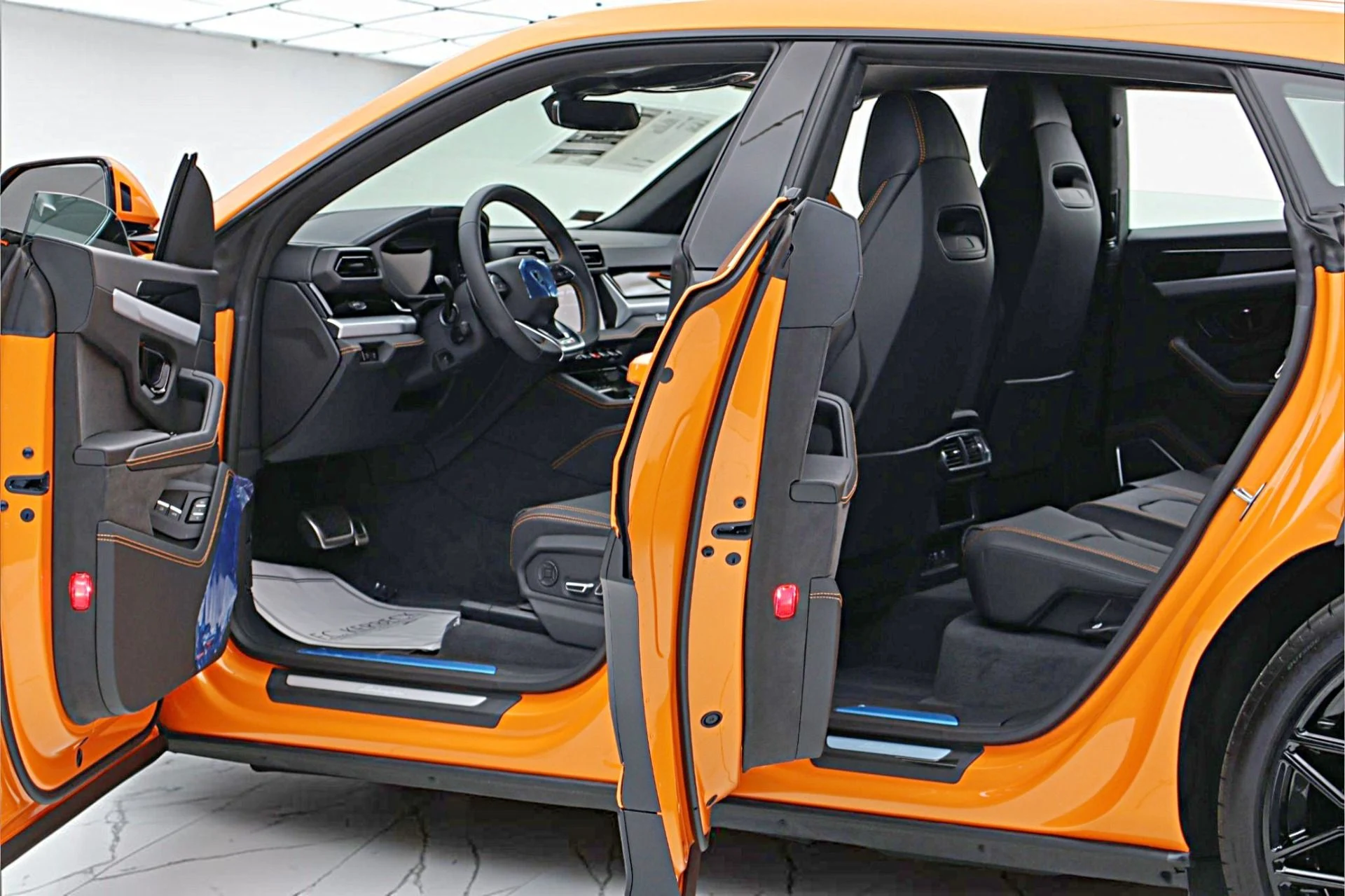 mph005_3150531055_New_2026_Lamborghini_Urus_SE_5104dcbb9b