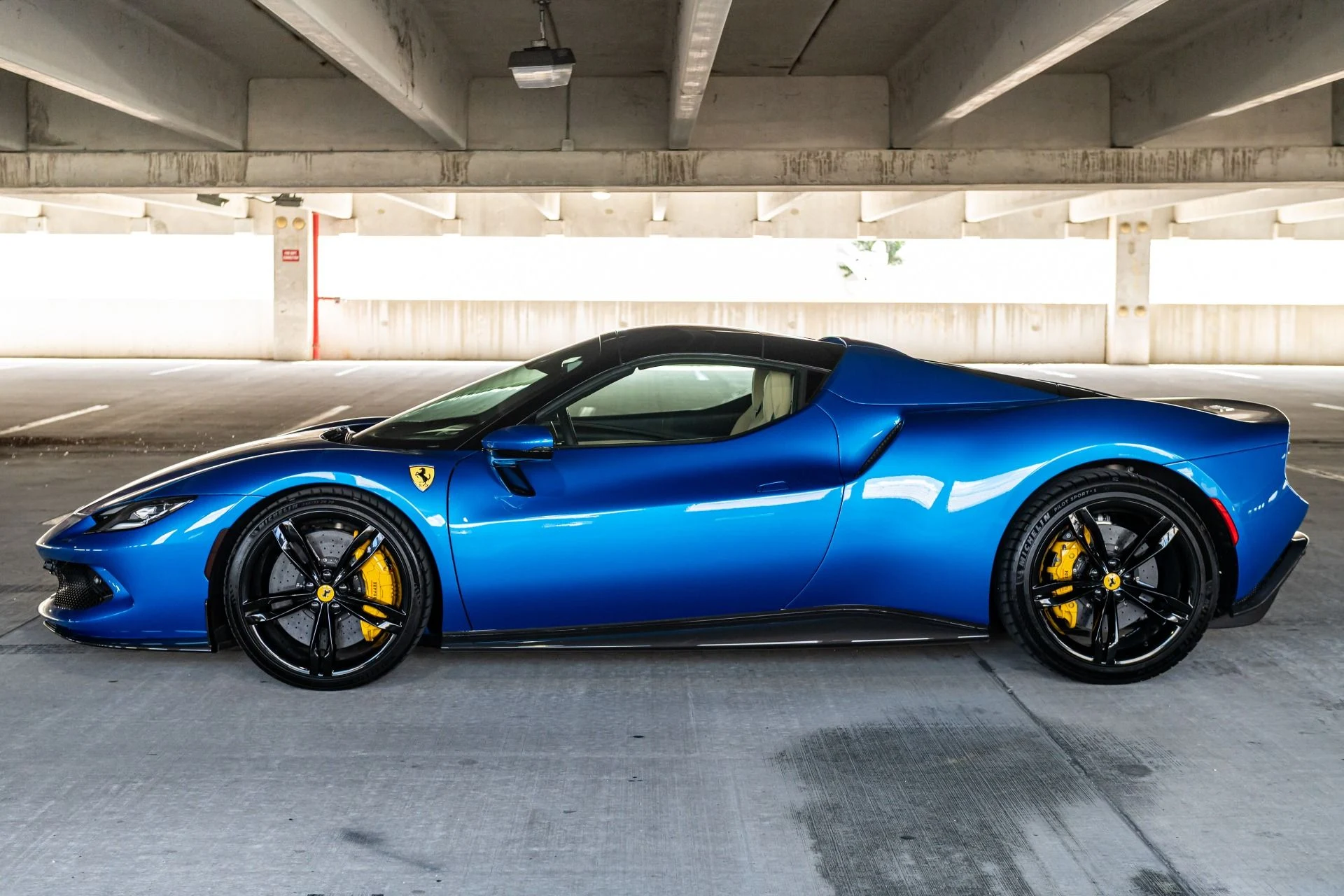 mph005_3159962142_Used_2024_Ferrari_296_GTS_1761687517_1e449a09c4