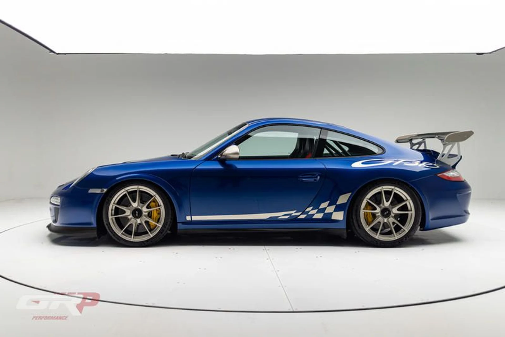 mph005_3160780112_510518_E5_84_FA_469_D_BE_8_C_14604_DEE_19_DD_a05e51d956