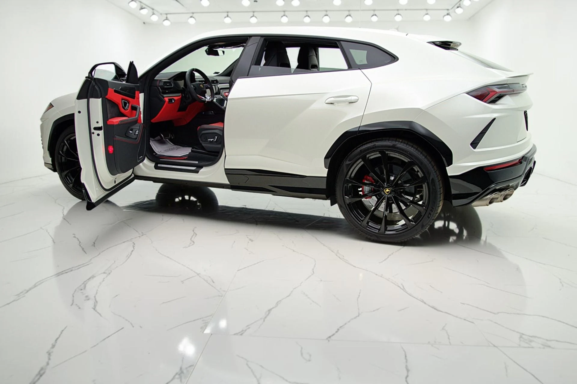 mph005_3164663423_Used_2022_Lamborghini_Urus_SELEZIONE_PRE_OWNED_CERTIFIED_9042905f75