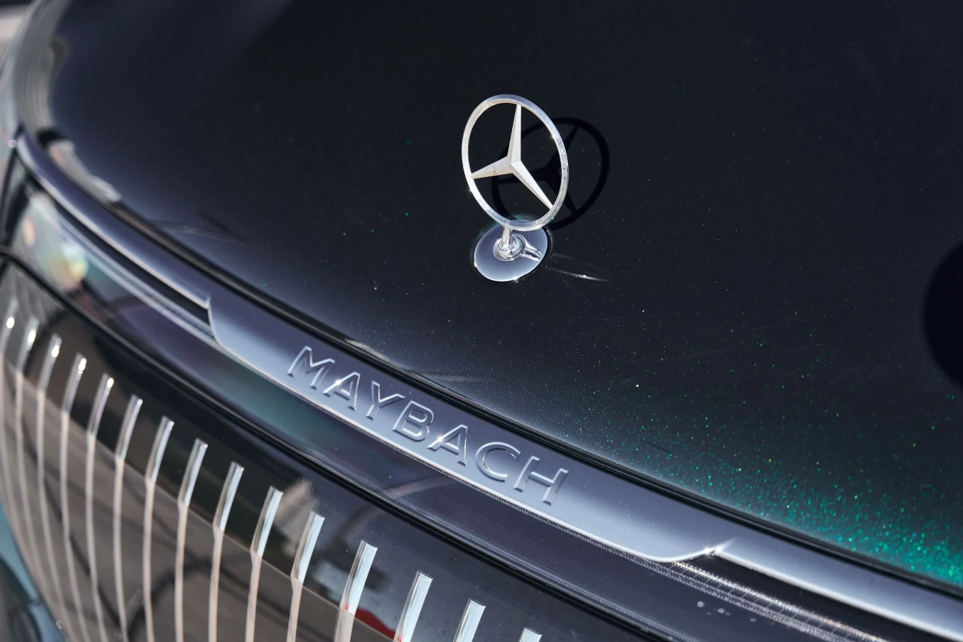 mph005_3165879097_Used_2024_Mercedes_Benz_EQS_Maybach_EQS_680_1793317103_0696229e23