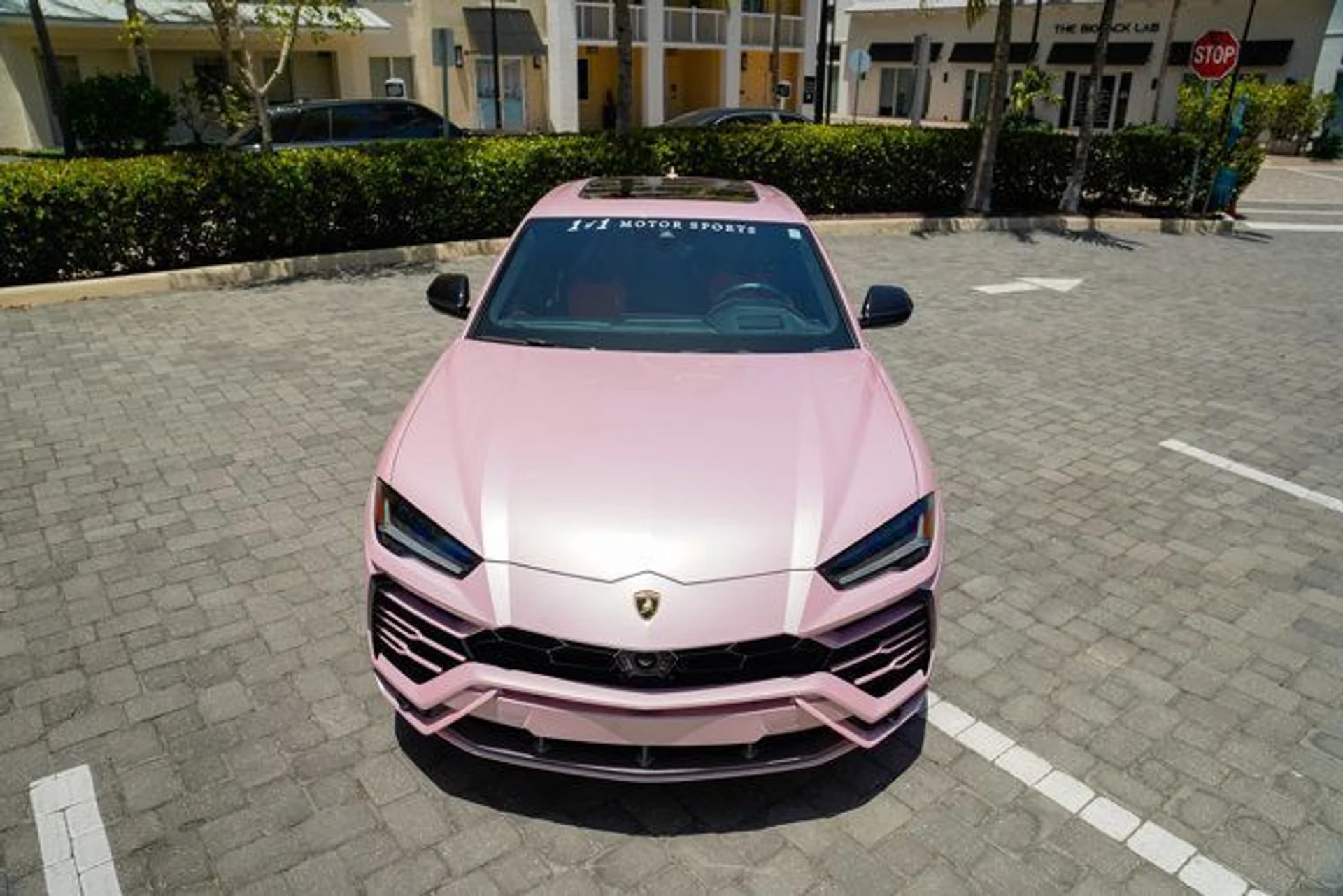 mph005_3167421847_used_2021_lamborghini_urus_awd_14354_22713615_6_640_adfc0a5c10