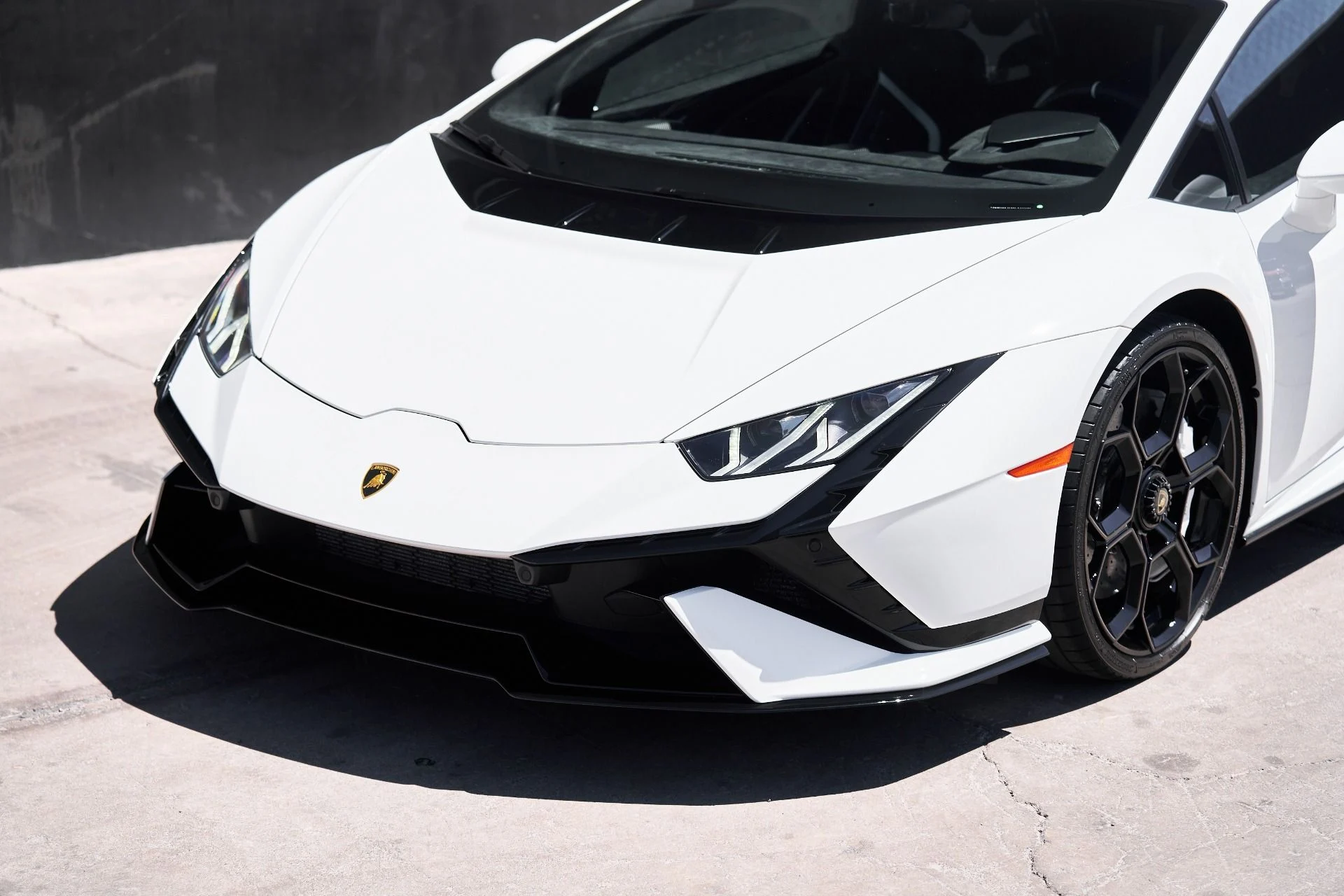 mph005_3177381211_Used_2023_Lamborghini_Huracan_Tecnica_Base_1750384074_306b7b91f4