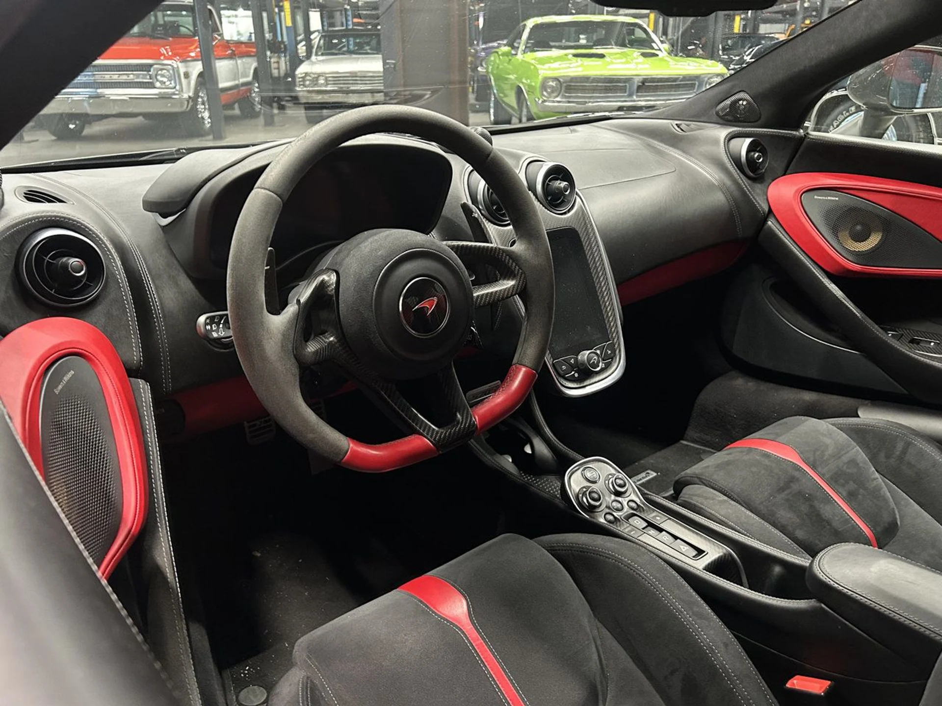 mph005_3186600529_mclaren_570s_2017_62538fa9cf