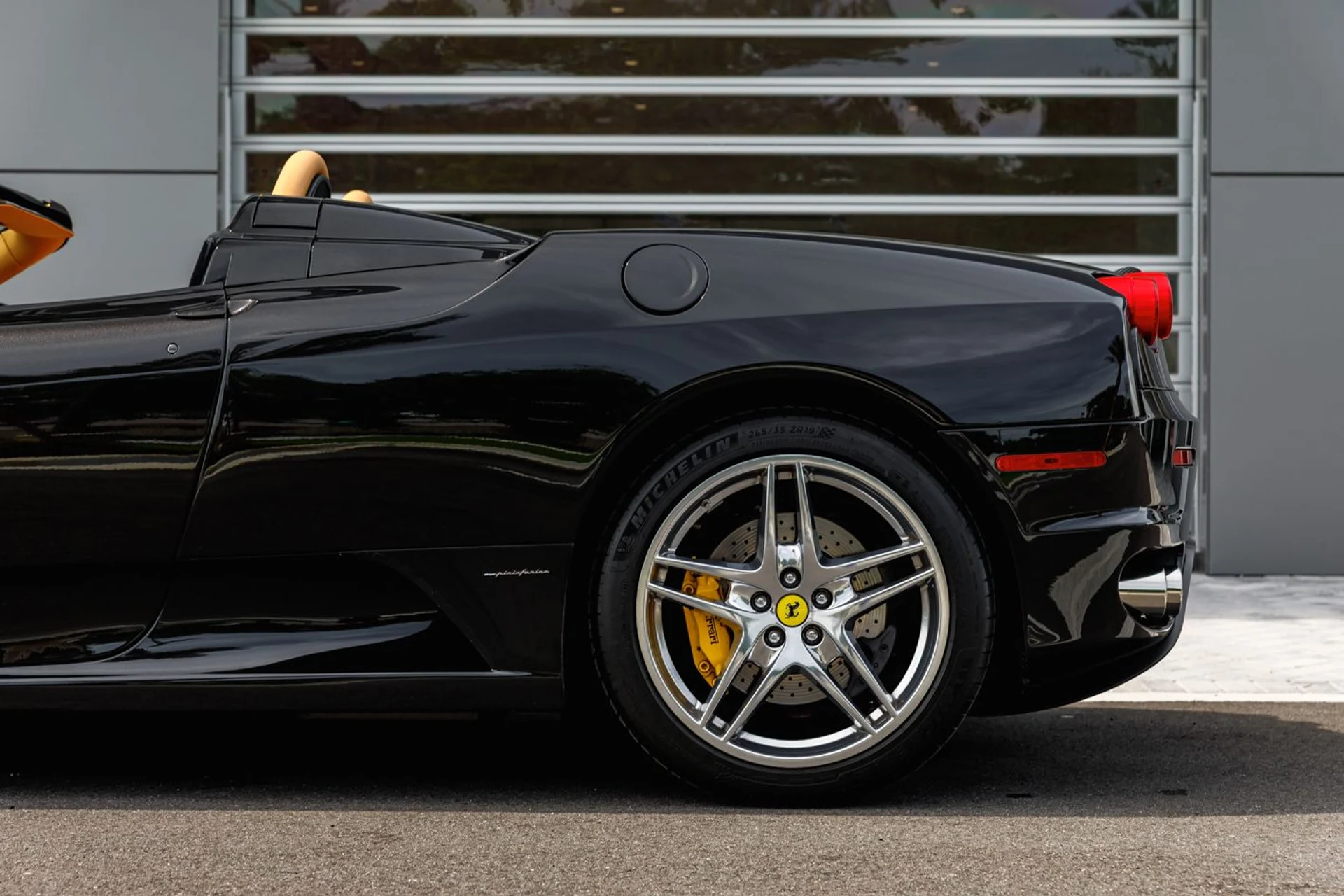 mph005_3192011684_Used_2007_Ferrari_F430_Spider_a2b8105efe