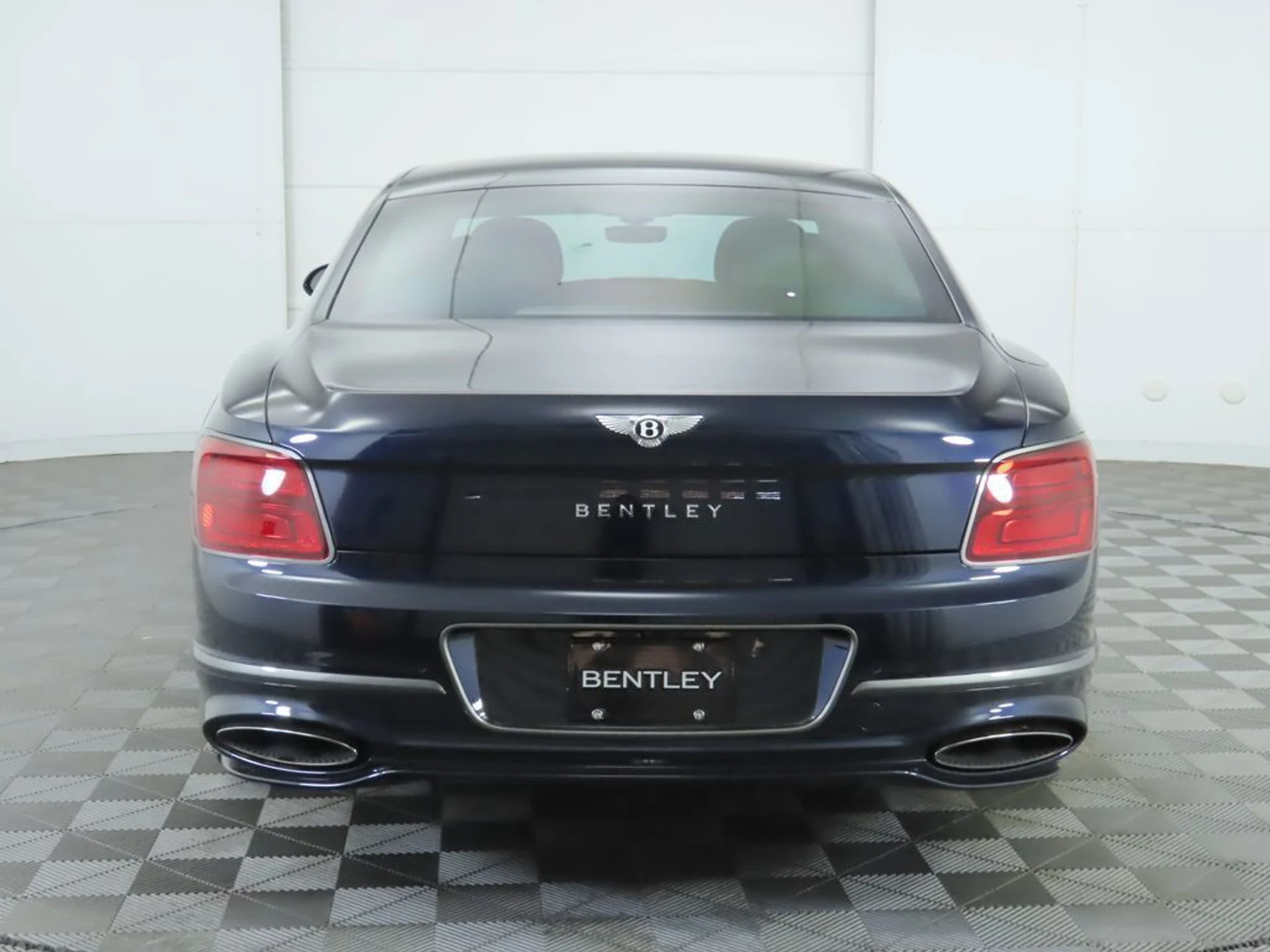 mph005_3206549255_new_2025_bentley_flying_spur_speedsedan_8119_22891451_6_1024_afd3104b36