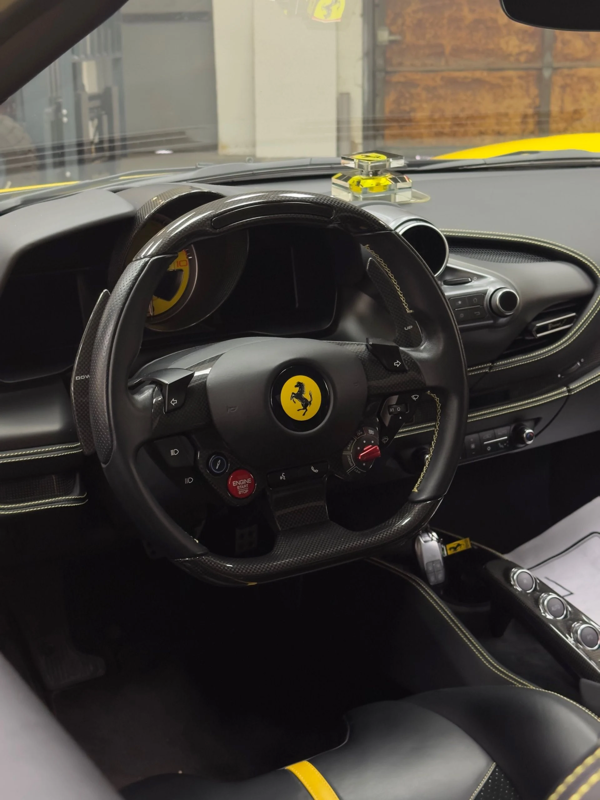 mph005_3209786030_Used_2021_Ferrari_F8_Spider_1758838958_c718dda564