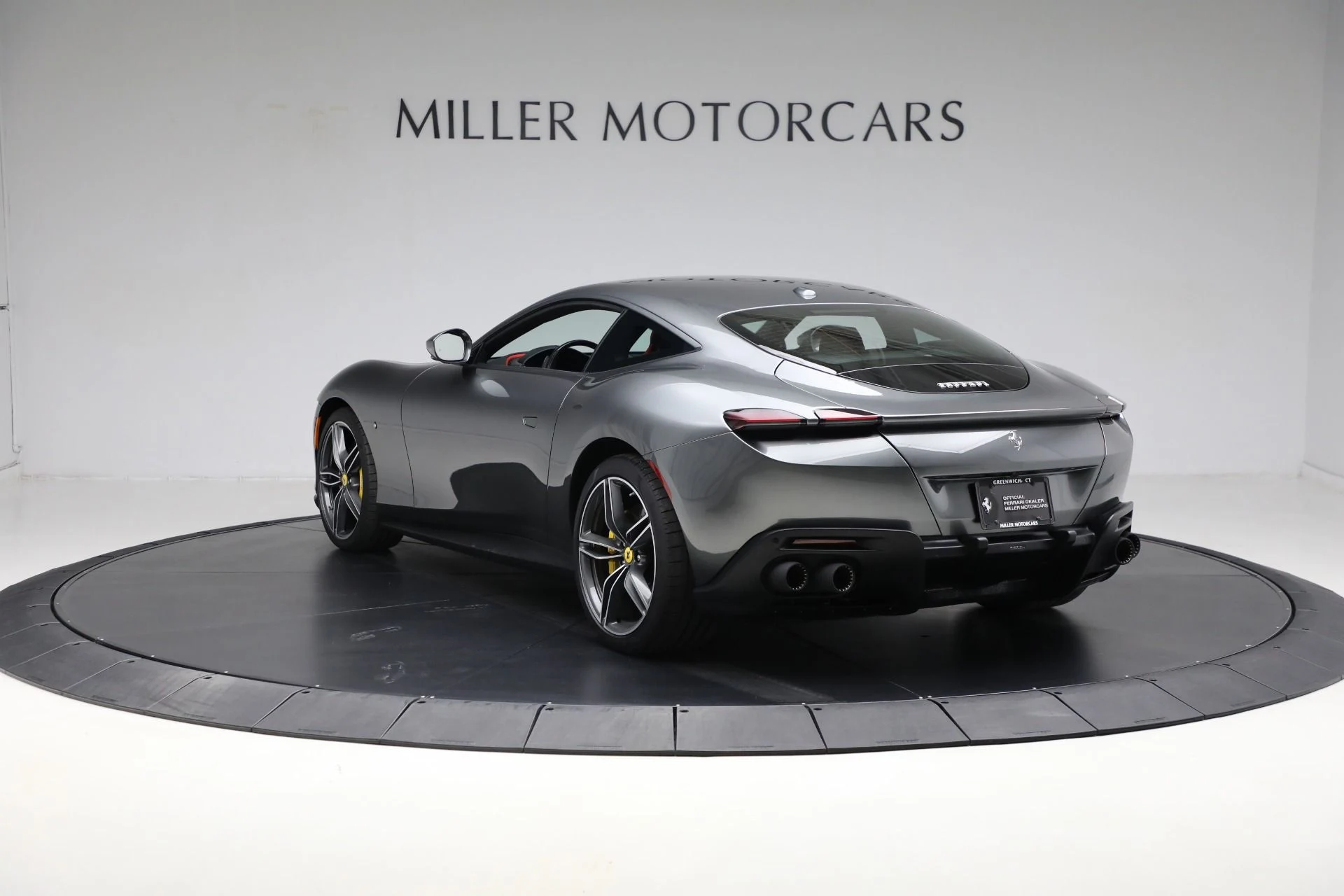mph005_3210722983_Used_2024_Ferrari_Roma_f3d91d9c8e