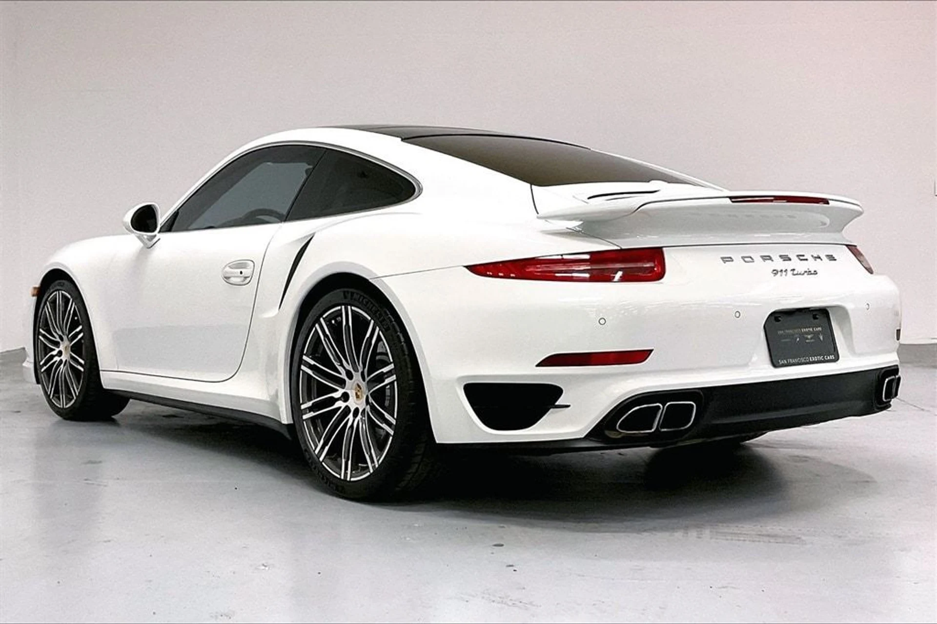 mph005_3220706432_a90aea3016d676befc8b40014c66dc71x_8afc34cc59