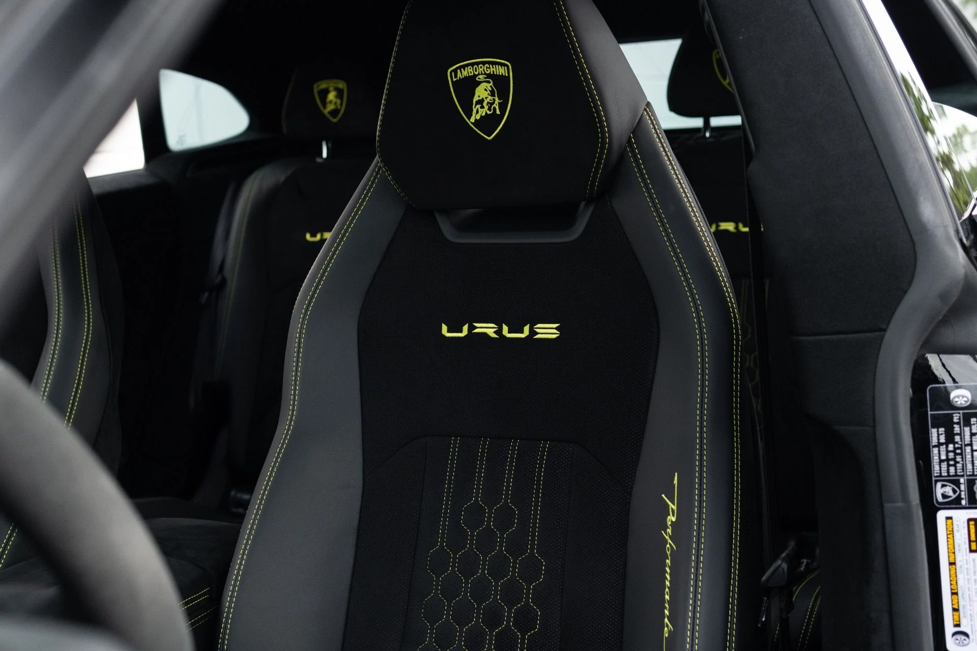 mph005_3229292483_Used_2024_Lamborghini_Urus_Performante_1774062617_95ae71b62b