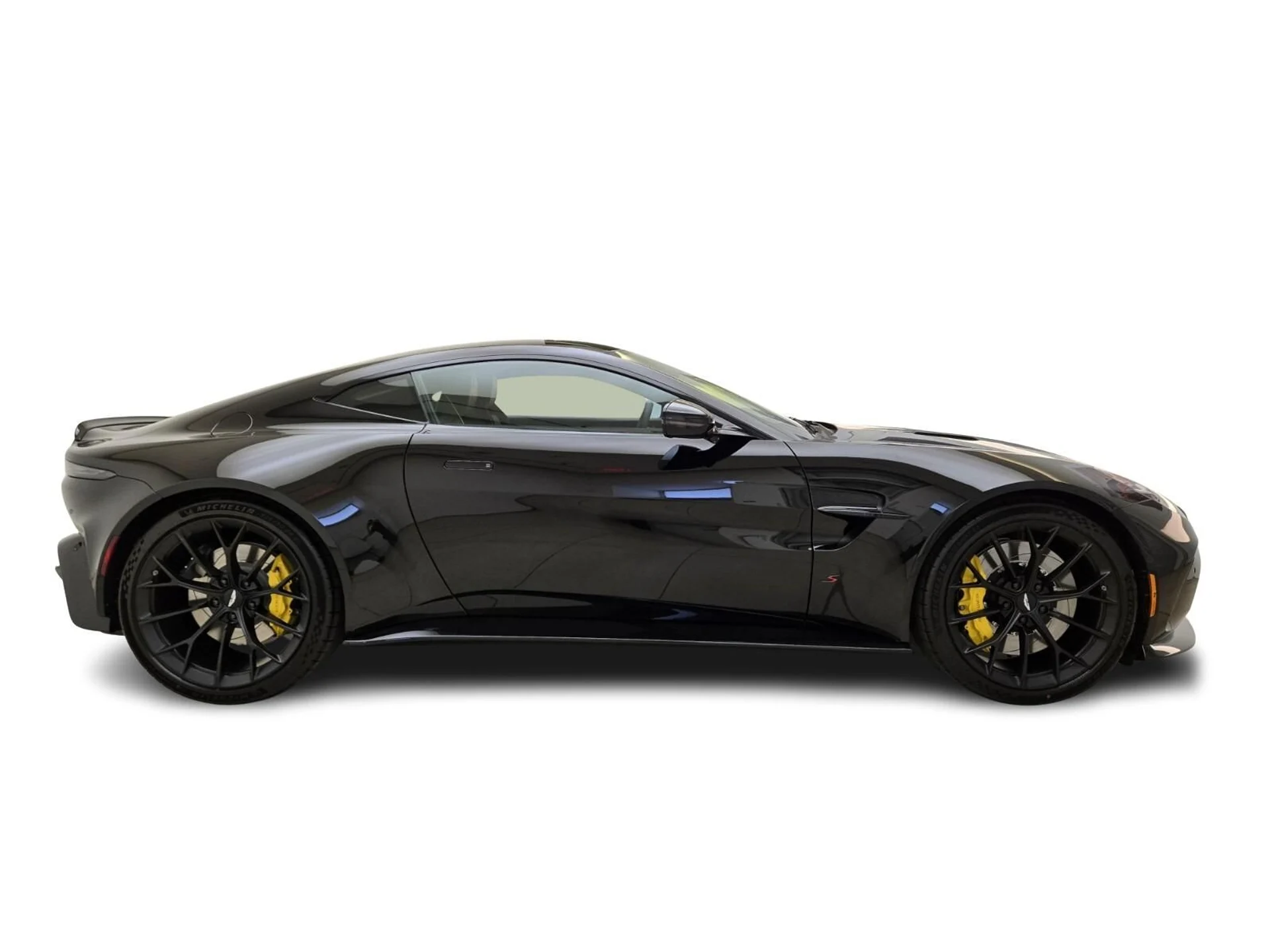 mph005_3242588123_New_2026_Aston_Martin_Vantage_S_1775539072_67d6b9e94c