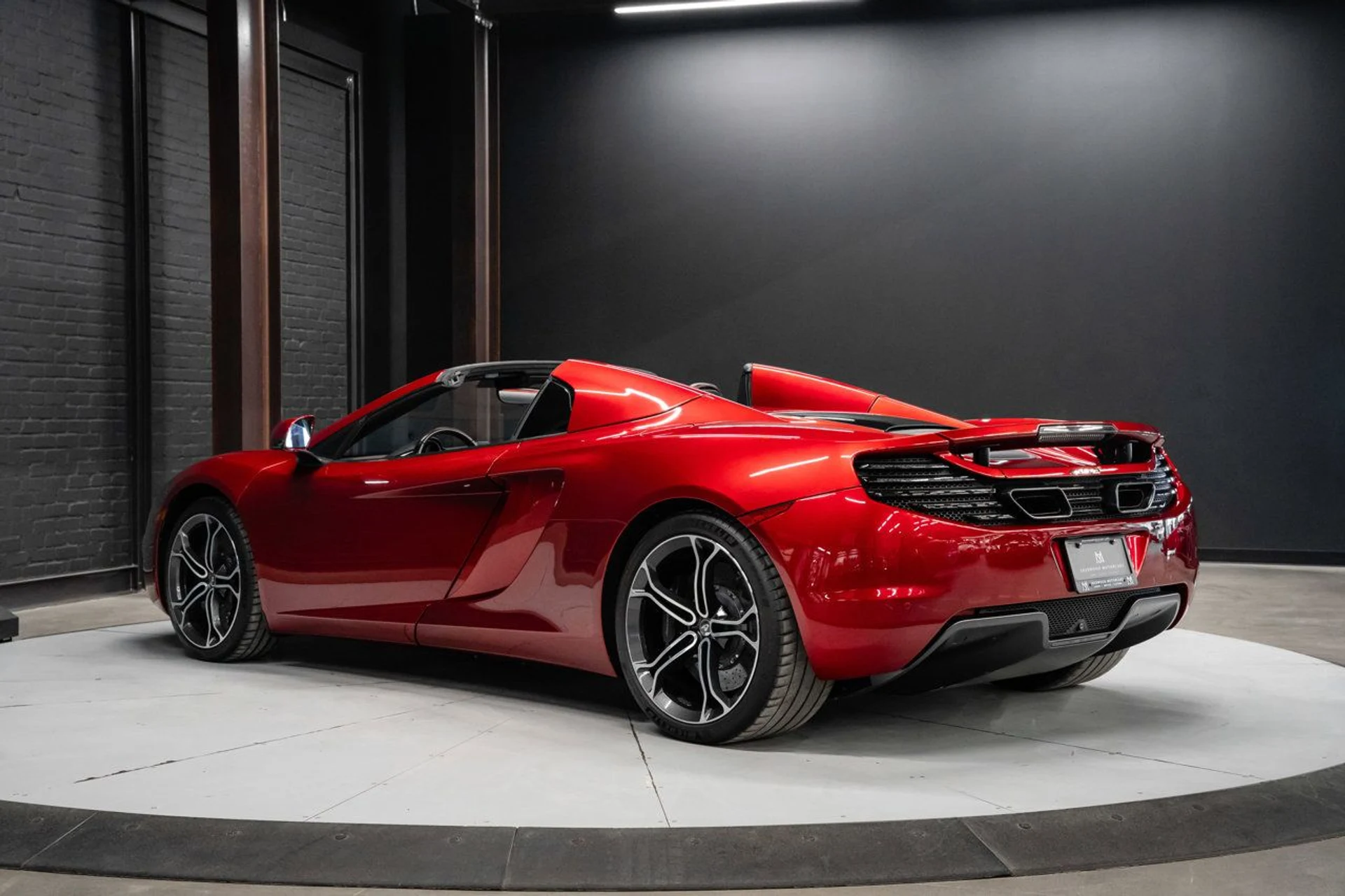 mph005_3262616017_mclaren_mp4_12c_2014_94a8b03a21