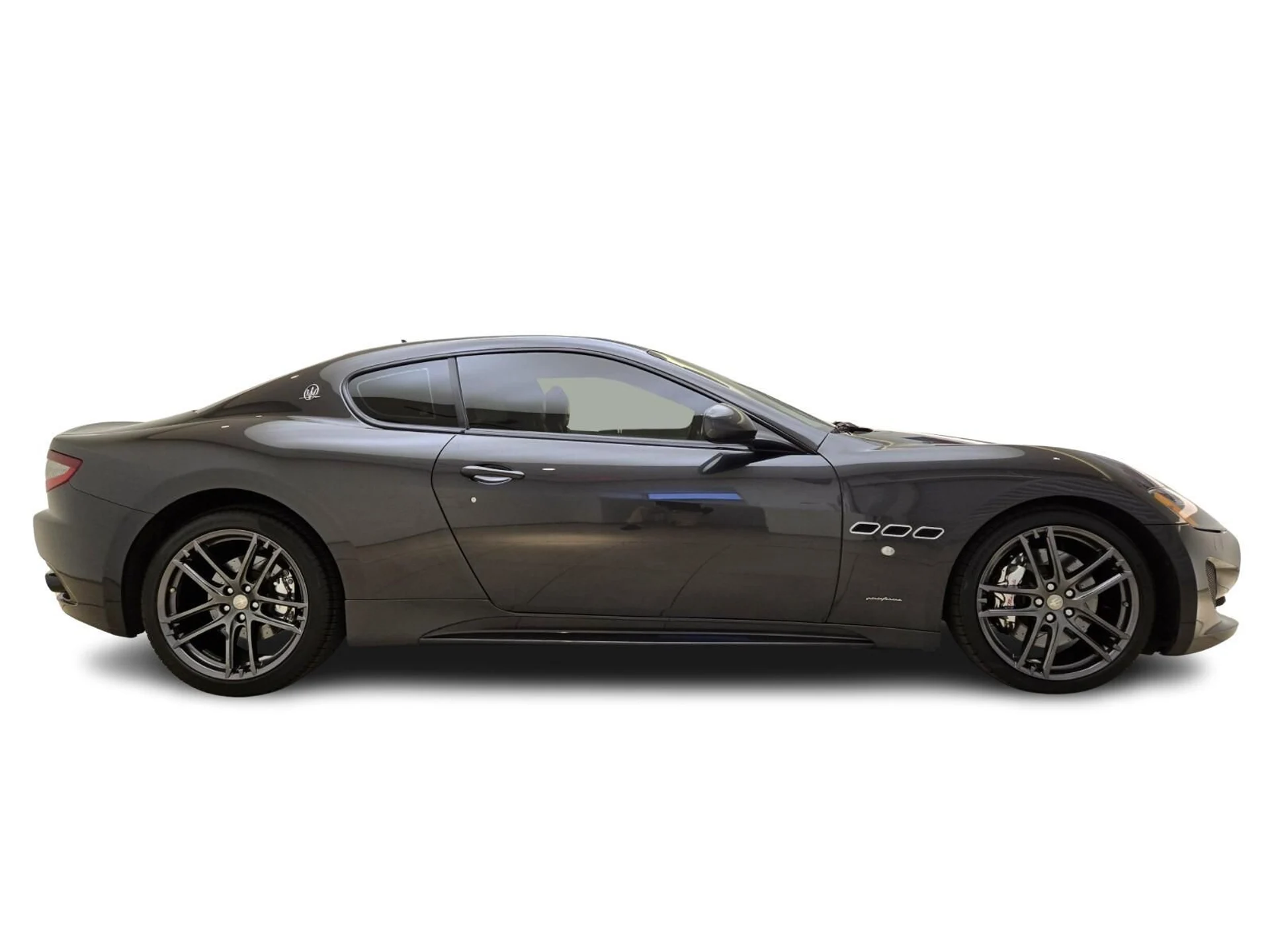 mph005_326779654_Used_2017_Maserati_Gran_Turismo_1762500406_91fa03de02