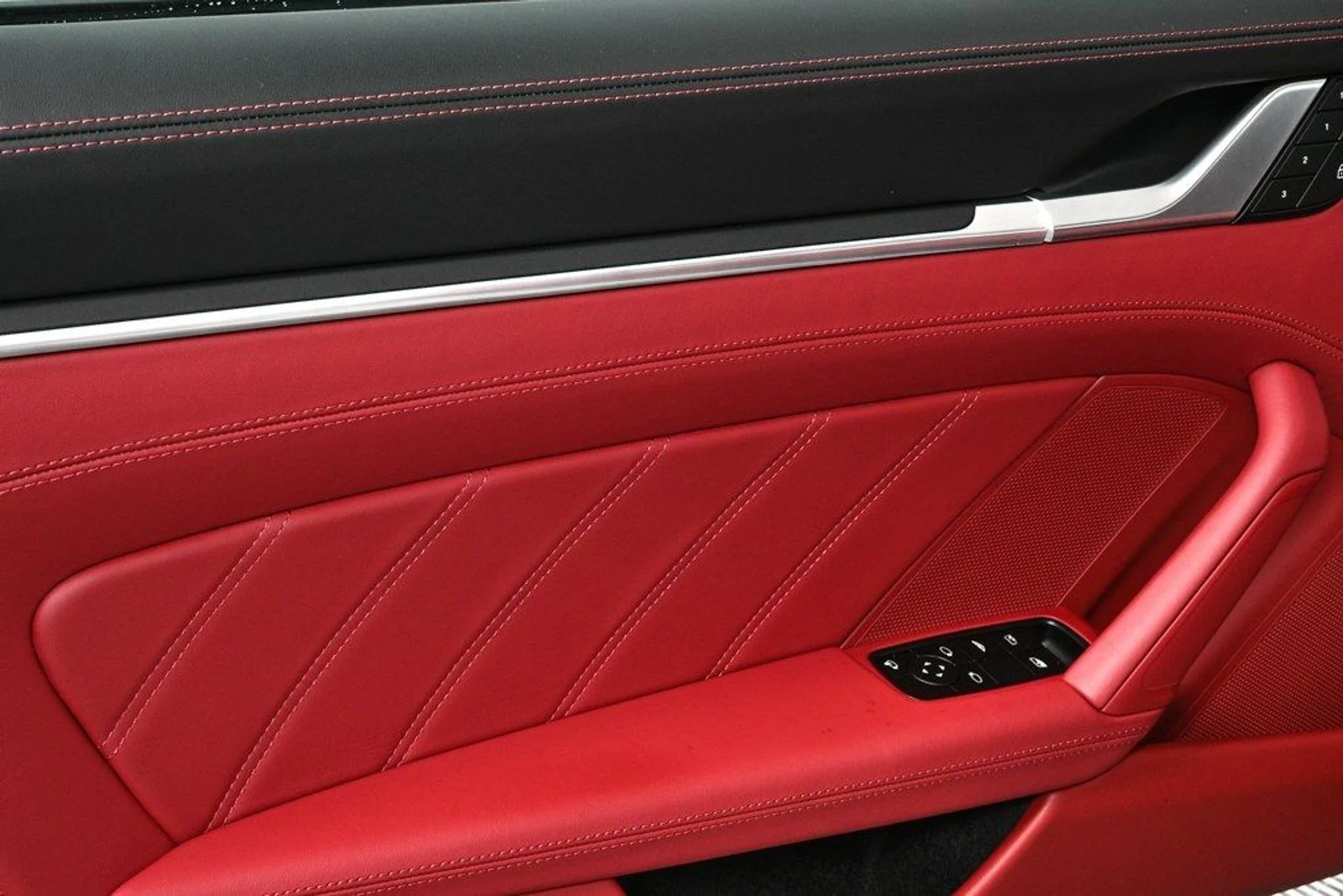 mph005_3269863540_7bd88d461dc41b91cd7a759de08d3035_899a255ade