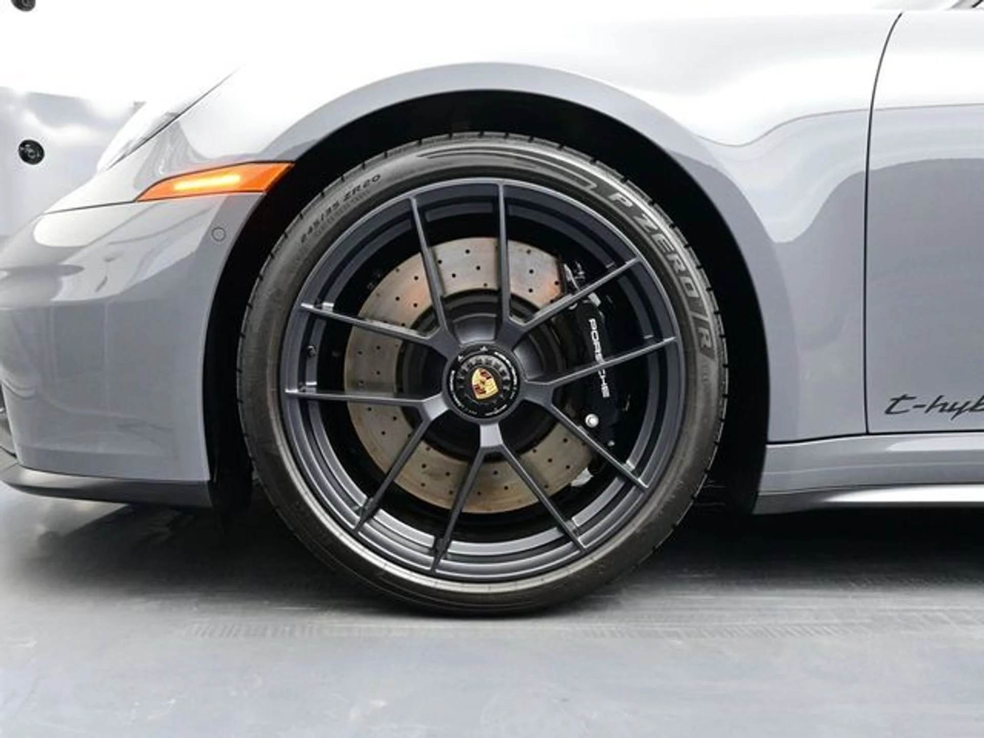 mph005_3294178271_25347fc2c25c692f10e3526b7f696000x_6835ddb6ec