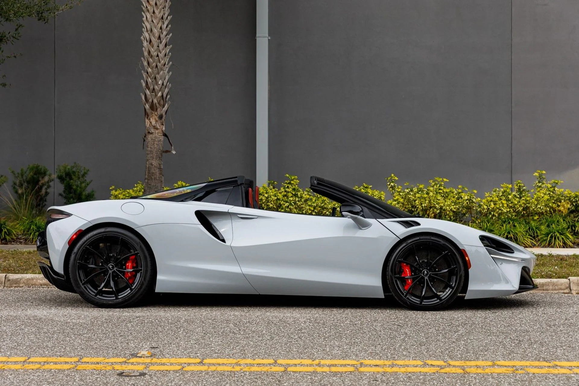 mph005_3296447116_446_p6_l_3c1a25b103