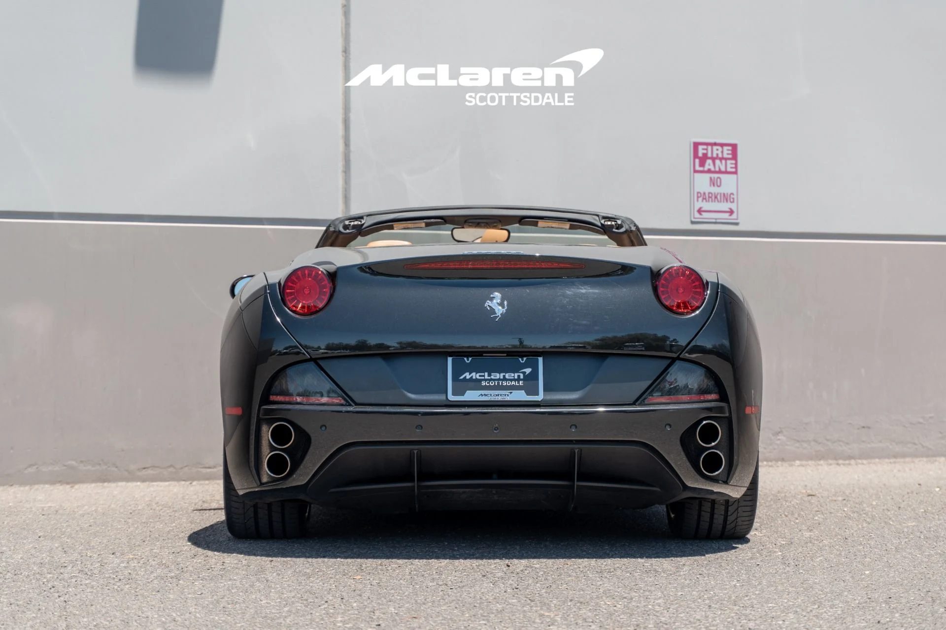 mph005_330011690_Used_2014_FERRARI_CALIFORNIA_1784916404_3a9b9b75a1