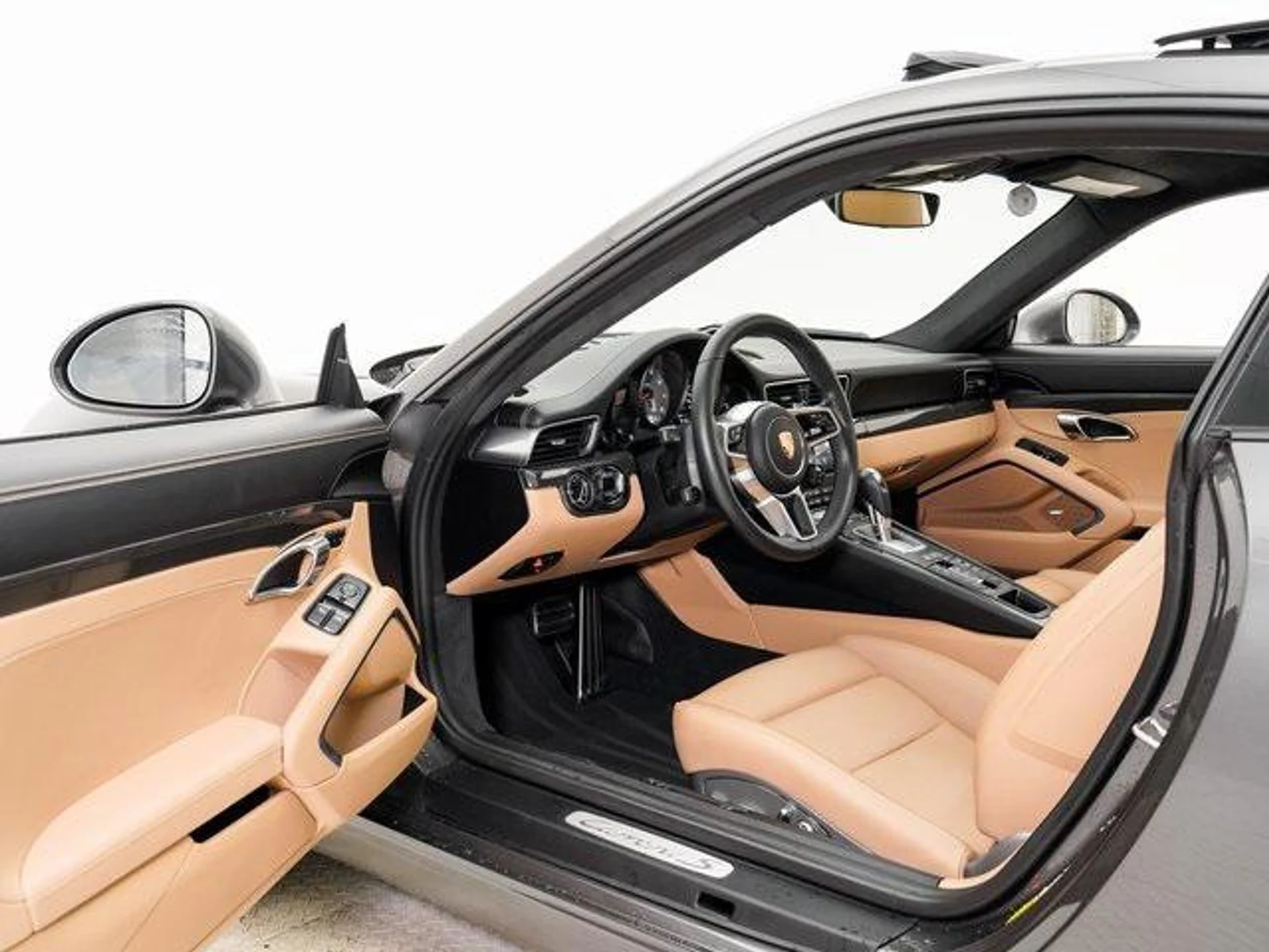 mph005_3303084863_scvncu_BRD_Mz_T3_W_Vz9_MIZ_46_L_k_Rc_f82ffbb569