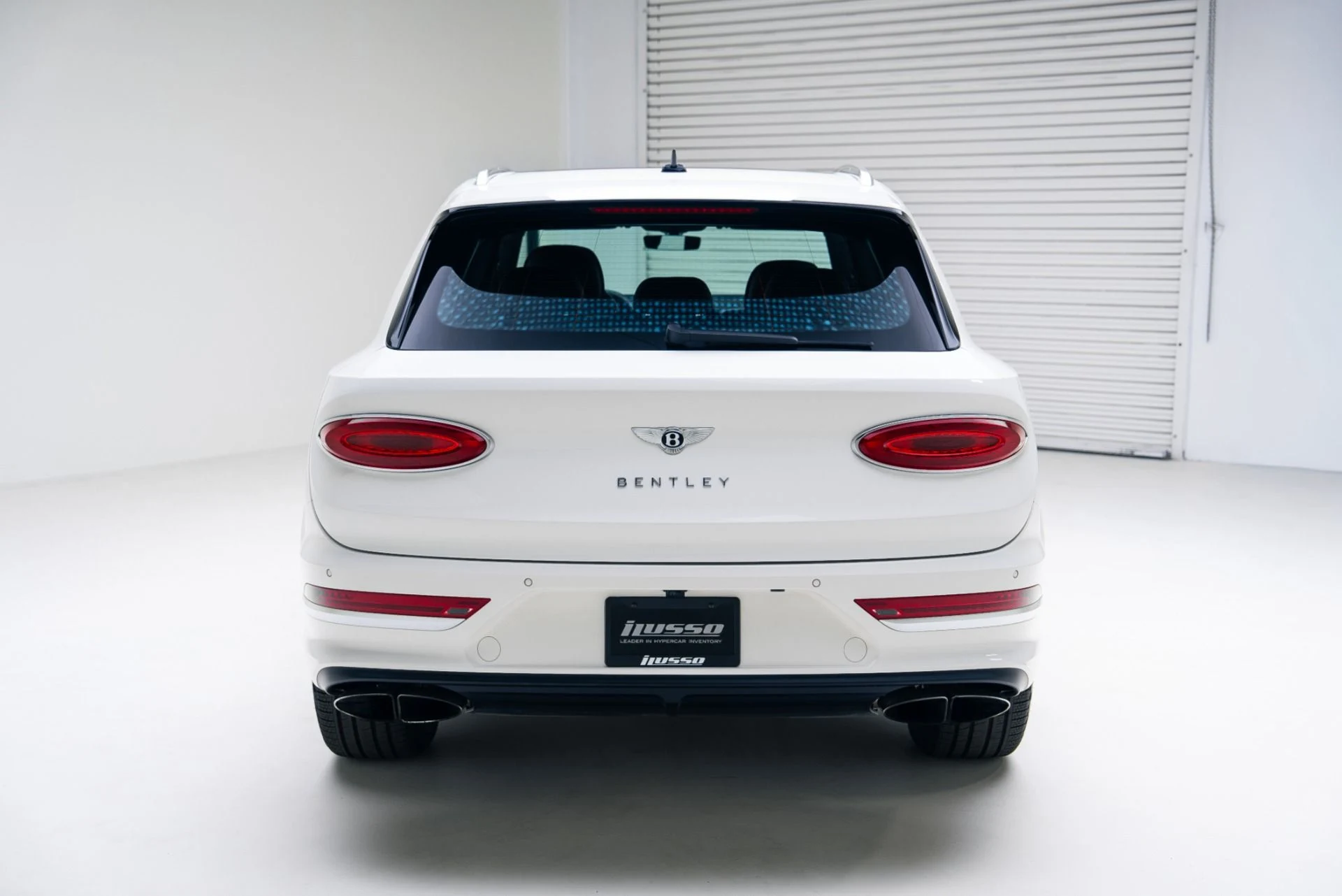 mph005_3306976806_Used_2024_Bentley_Bentayga_V8_1765307017_fb7440feb9