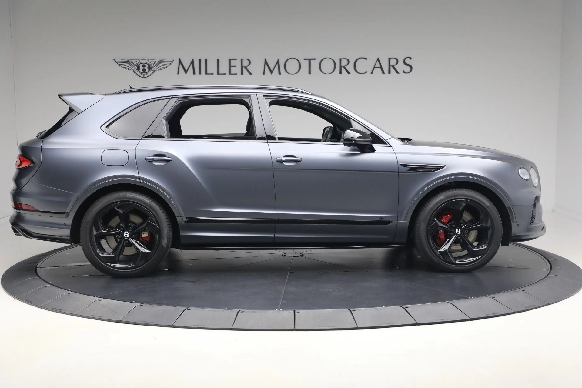 mph005_3308861483_Used_2023_Bentley_Bentayga_S_V8_1764971299_8e4afc9cb6