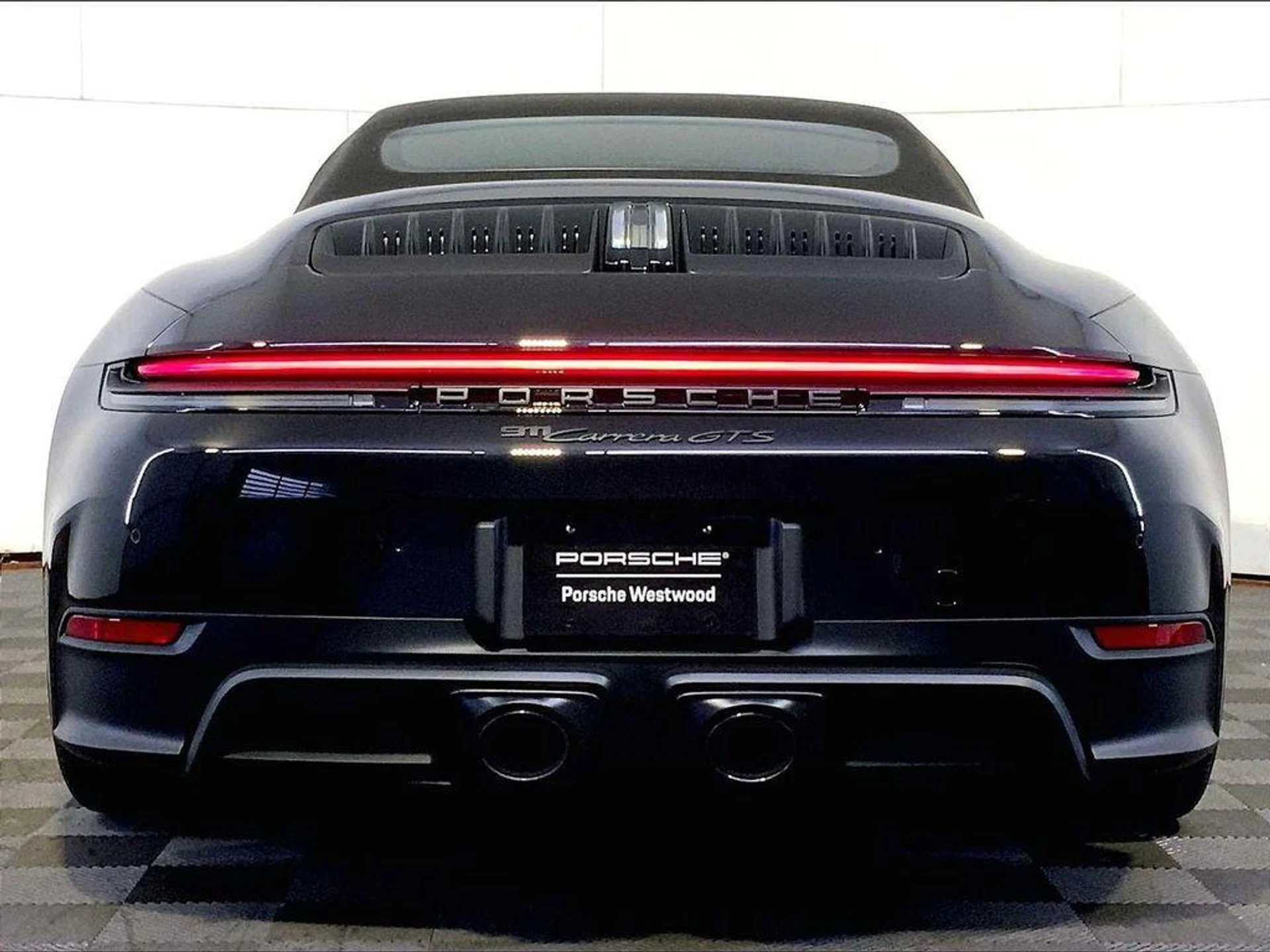 mph005_3313133300_Wz_R3_Af2_MG_2_D5z0_Brcr0_O_Gkk_E6_M_f0e182274e