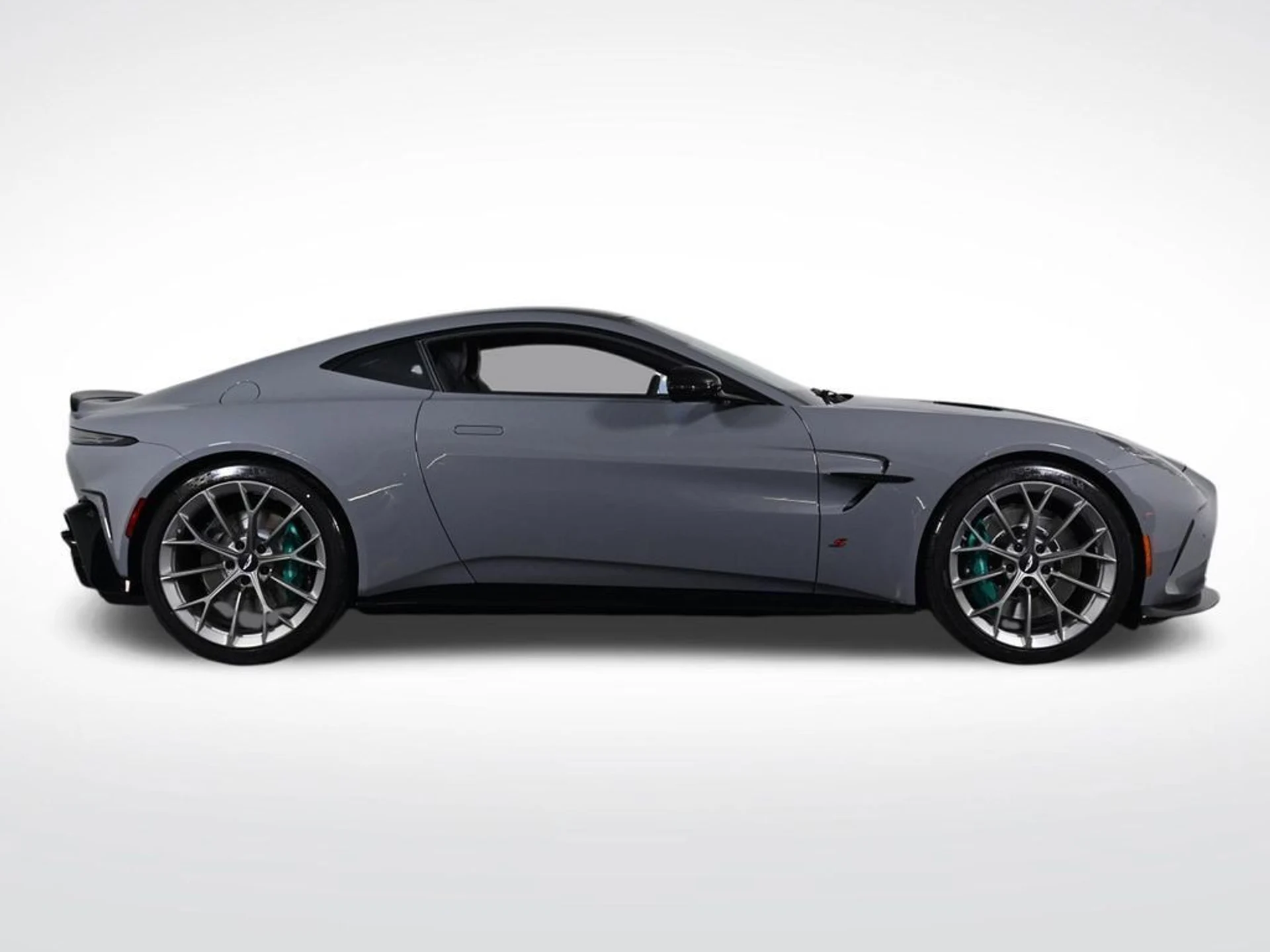 mph005_3316099466_new_2026_aston_martin_vantage_scoupe_11350_23021665_6_1024_7f792136bf