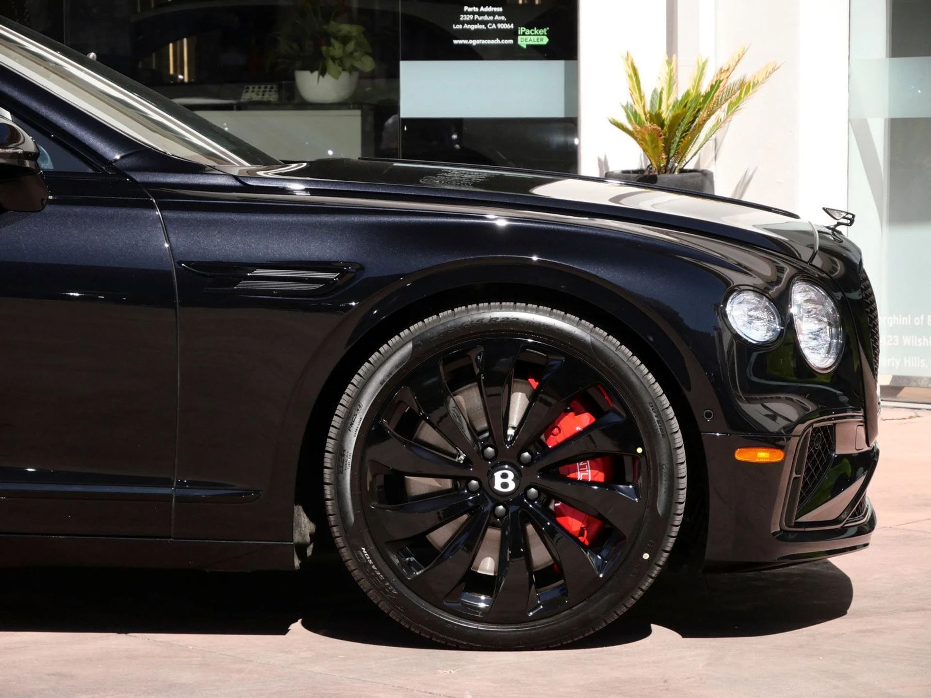 mph005_332198137_8e8c3e609d5802f1bf86d1a295ffec2ax_dea48f6c47