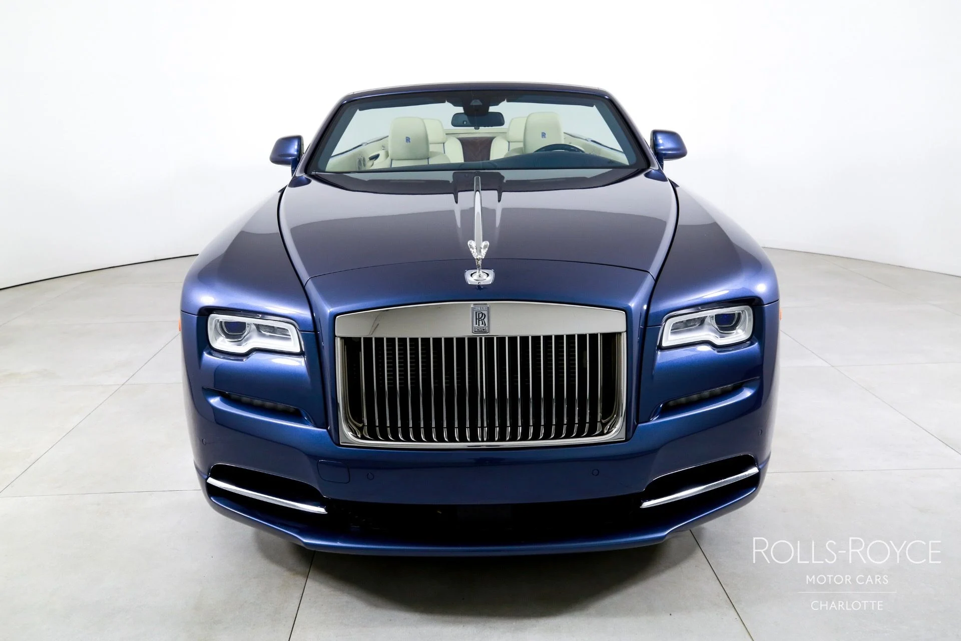mph005_3324447987_Used_2017_Rolls_Royce_Dawn_1754332752_b2069d7856