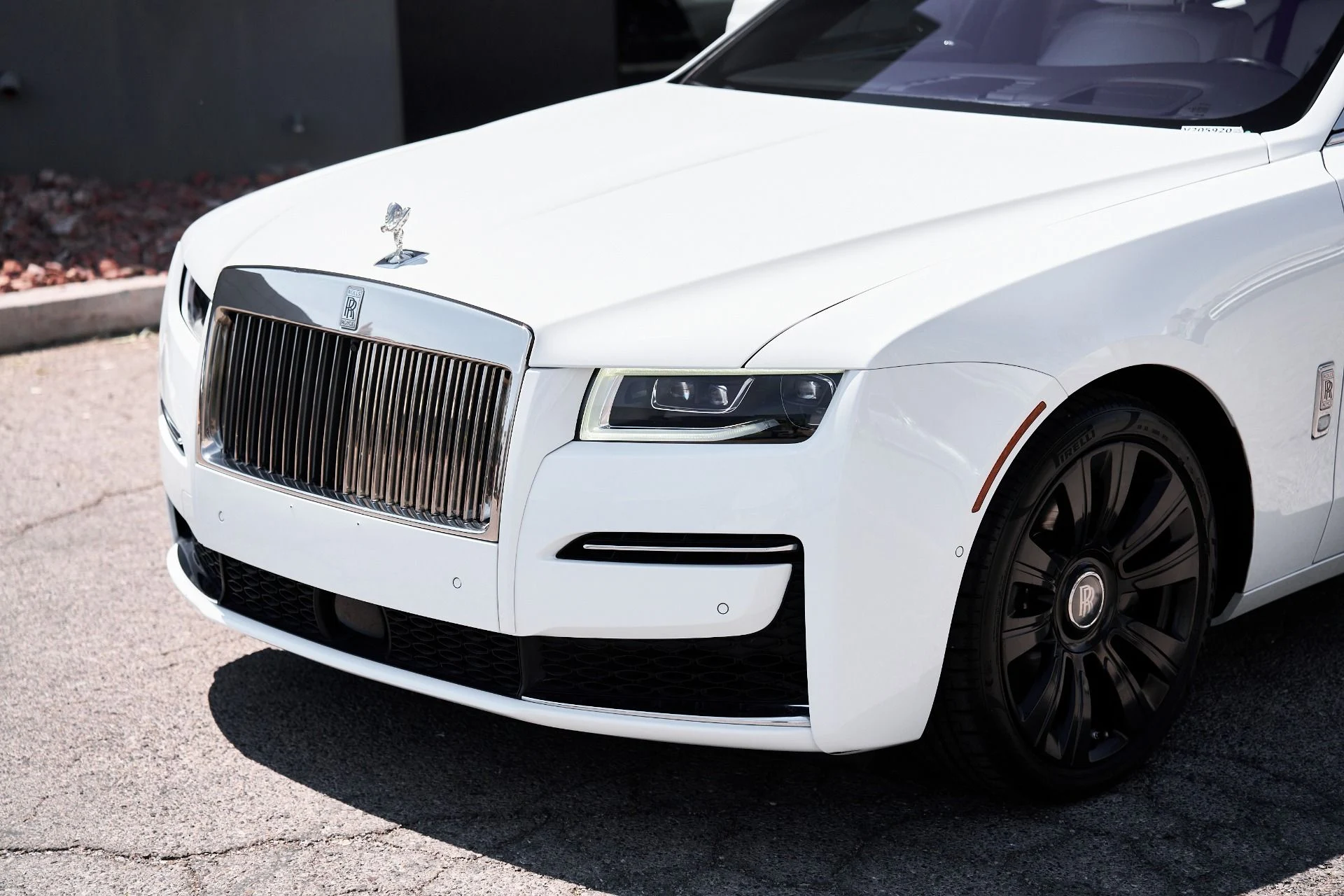 mph005_3330851655_Used_2021_Rolls_Royce_Ghost_Base_1754512470_0de2734ad1