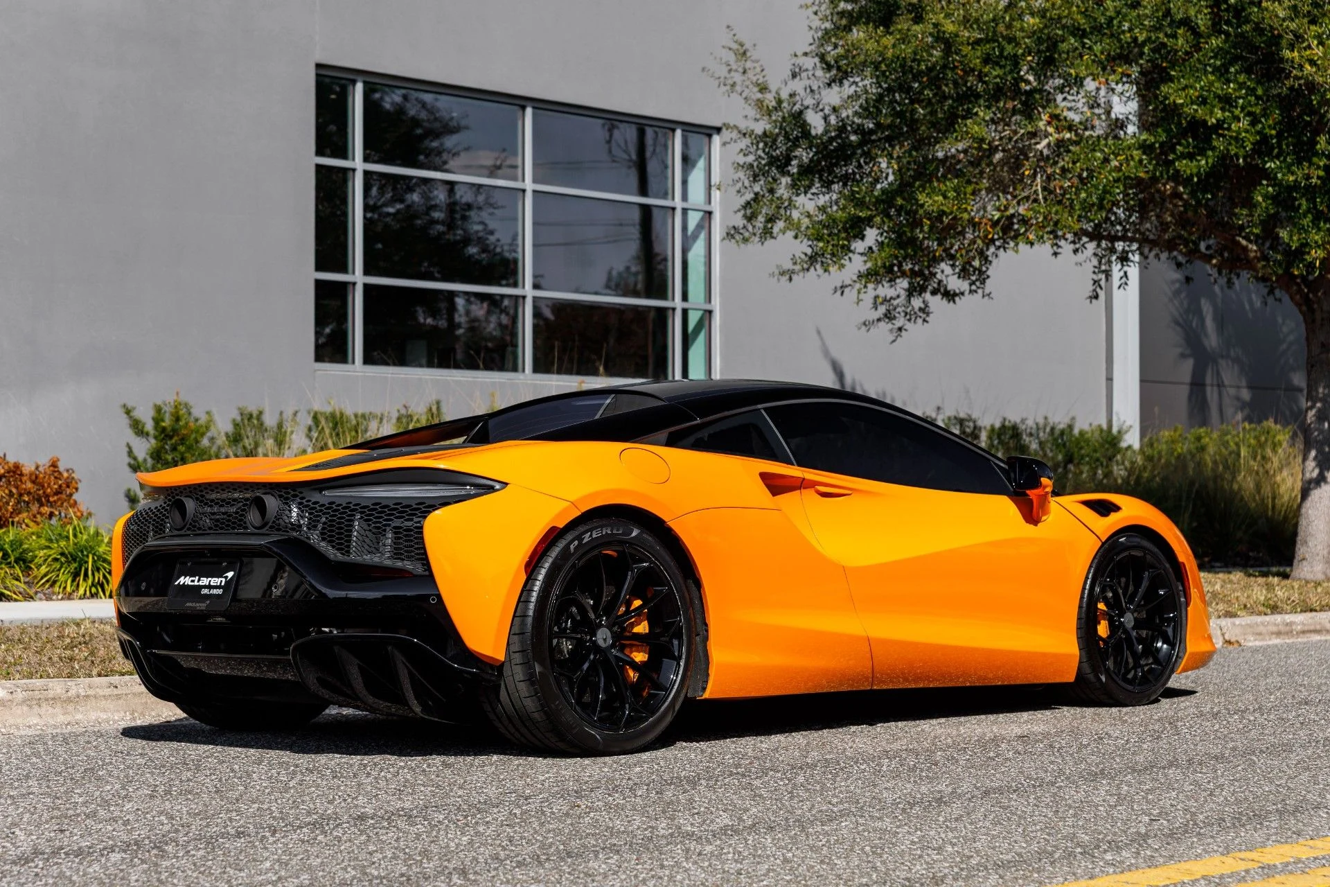 mph005_3331565351_653_p6_l_1b84652028