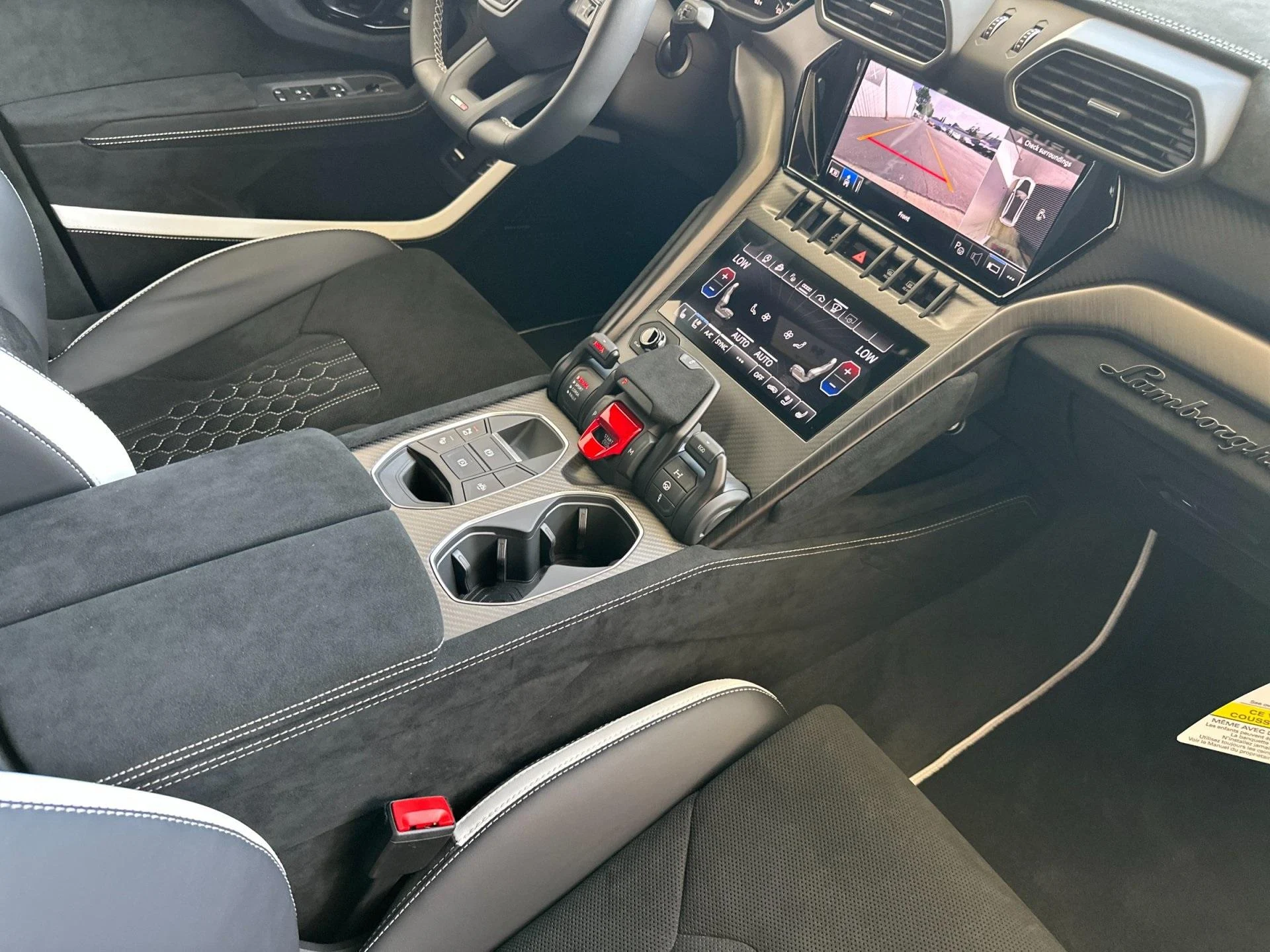 mph005_3333319425_New_2024_Lamborghini_Urus_Performante_1747424510_41fcfb1ffd