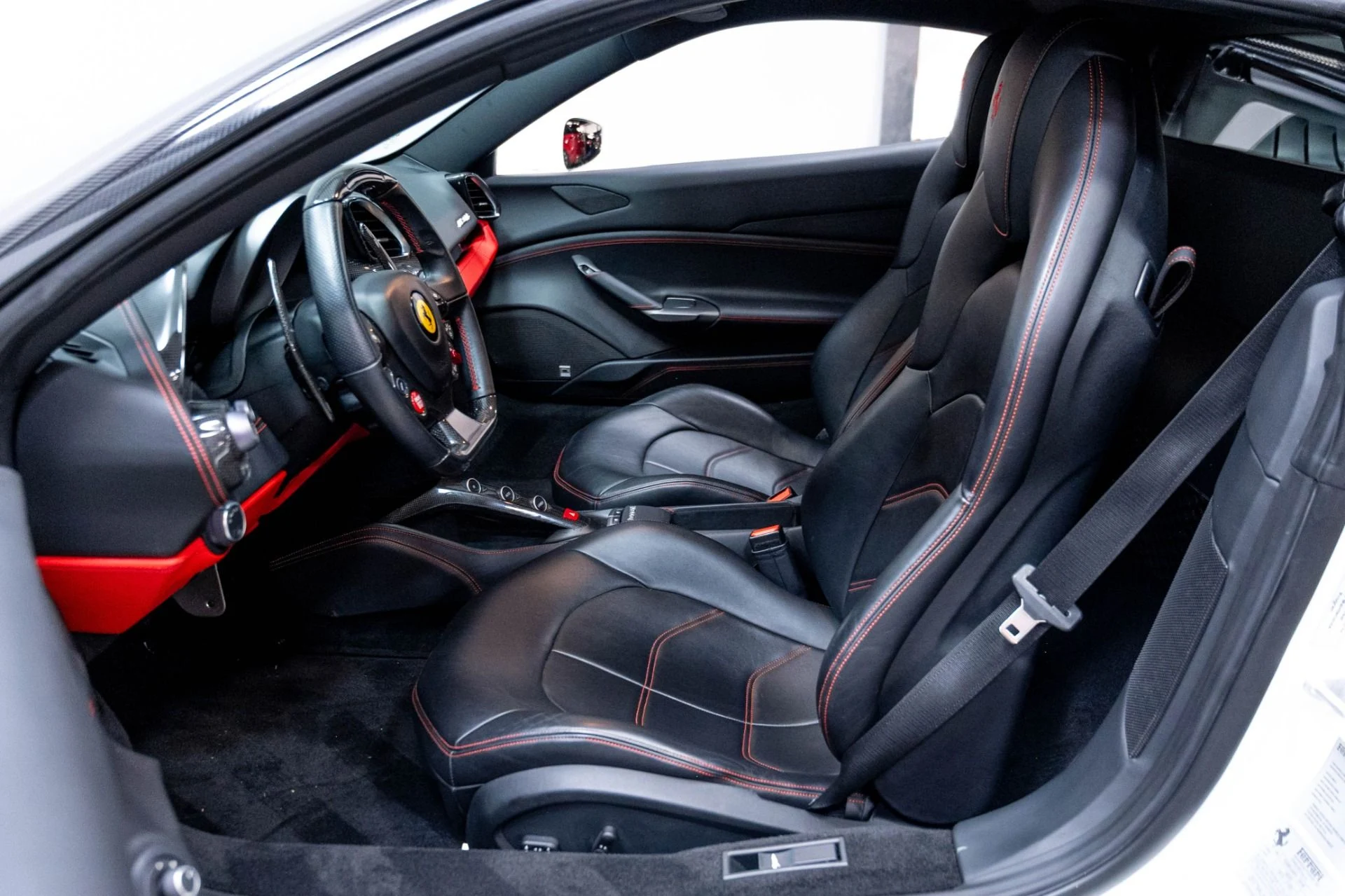 mph005_3336411946_Used_2016_Ferrari_488_GTB_1783363377_7a0d4dd0f6