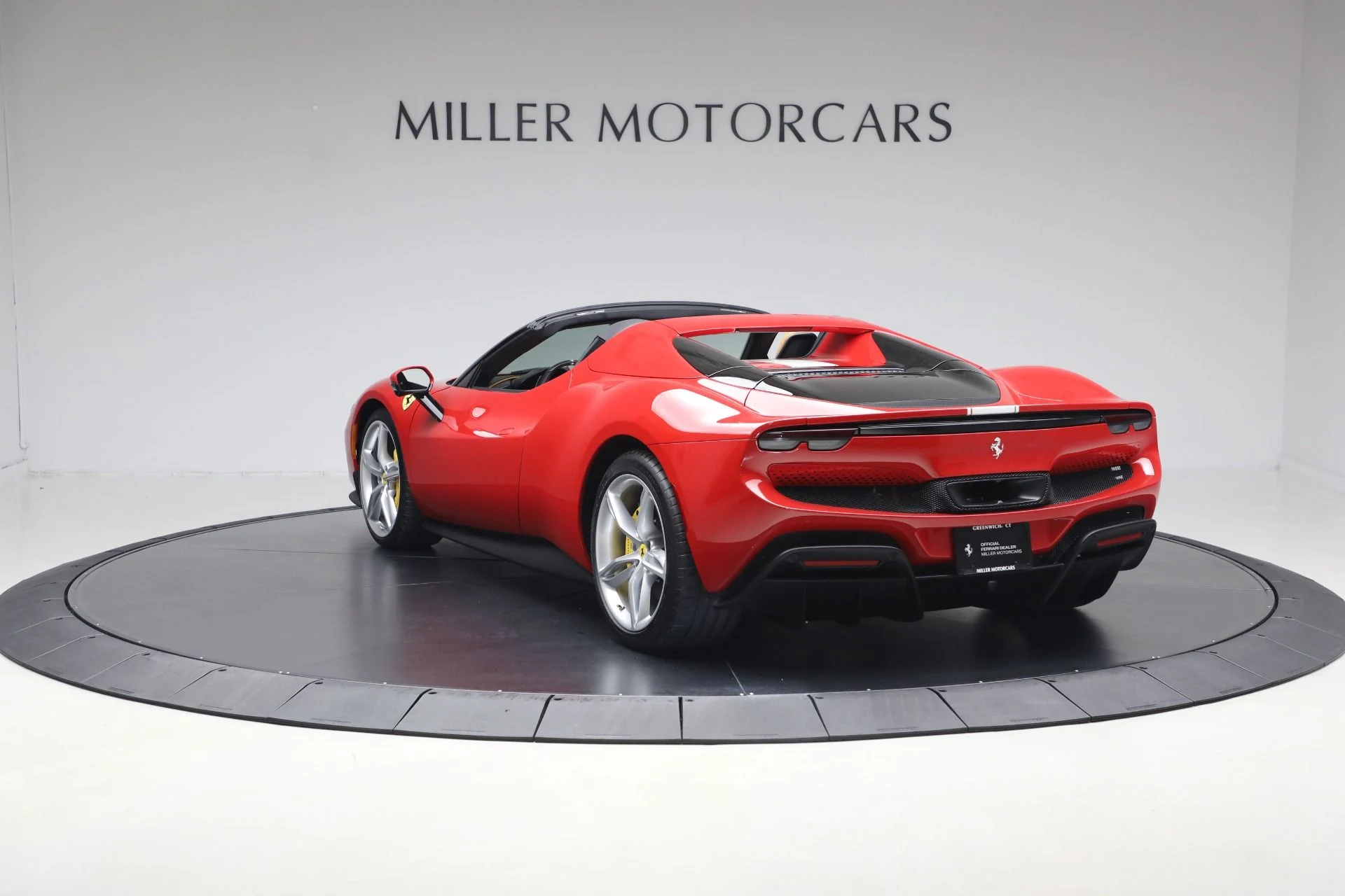 mph005_3340270387_Used_2025_Ferrari_296_GTS_1764032474_dd3171f2ff