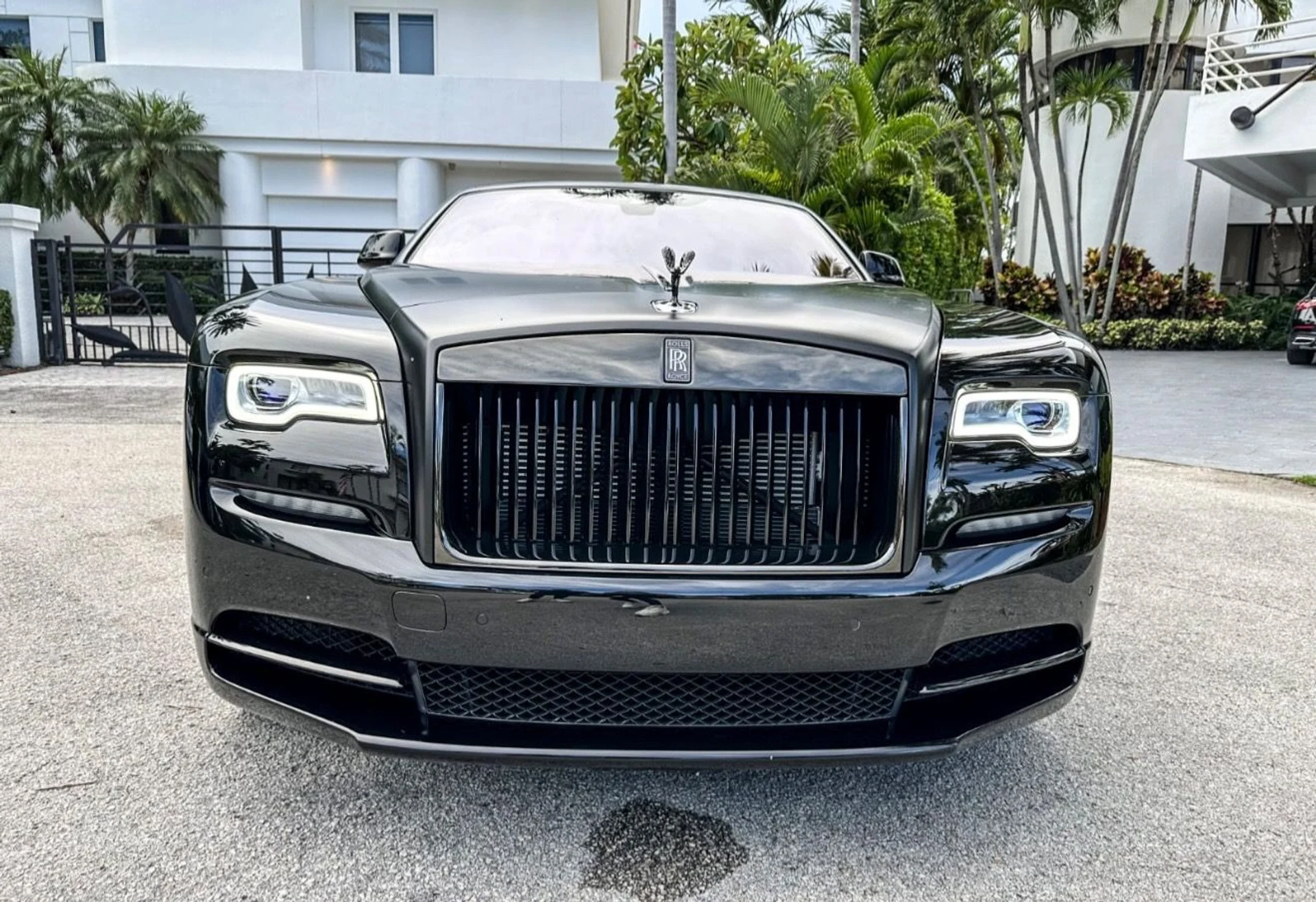 mph005_3344024951_Used_2020_Rolls_Royce_Dawn_Black_Badge_1765830386_d2d93128fb