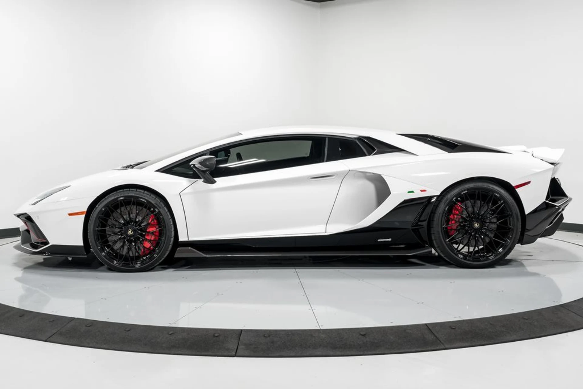 mph005_3345373987_6532985814fa21e3733d4400bff8fbe9x_48993b32da