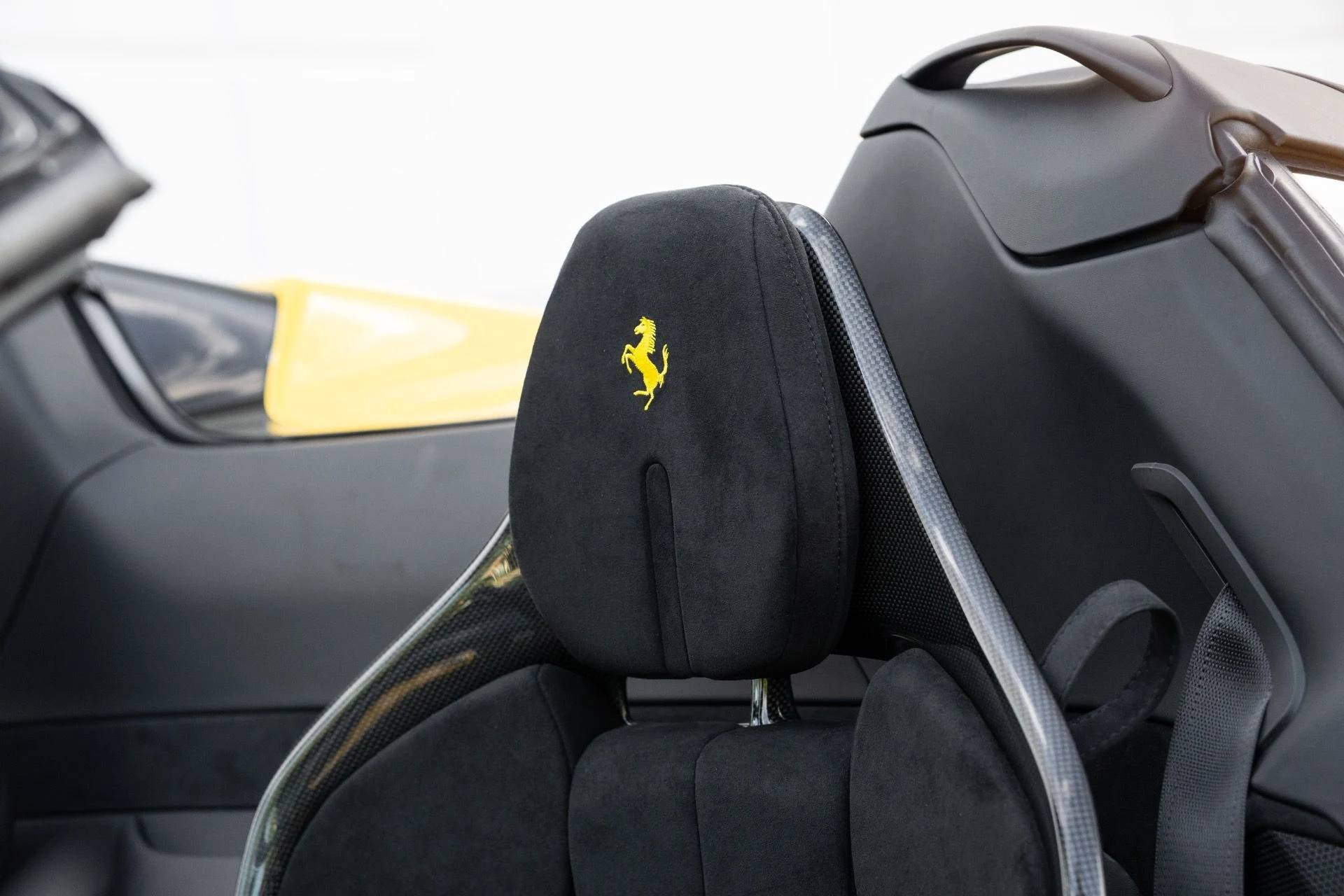 mph005_3346416319_Used_2025_Ferrari_SF_90_Spider_1772646640_b37e28bb09