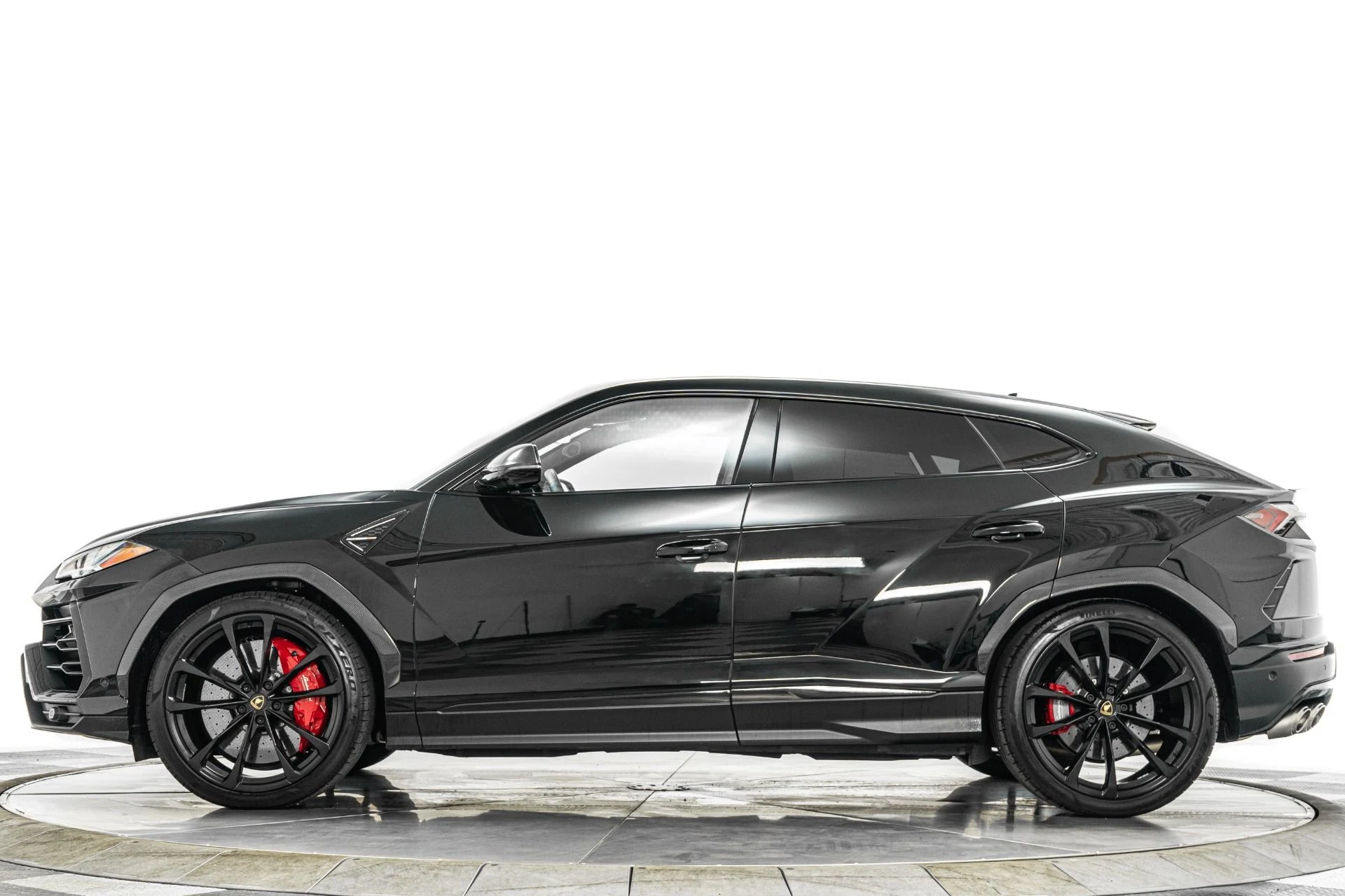 mph005_3359201936_Used_2021_Lamborghini_Urus_Q_Citura_Interior_Bang_and_Olufsen_Audio_1778530173_99ba30bf96