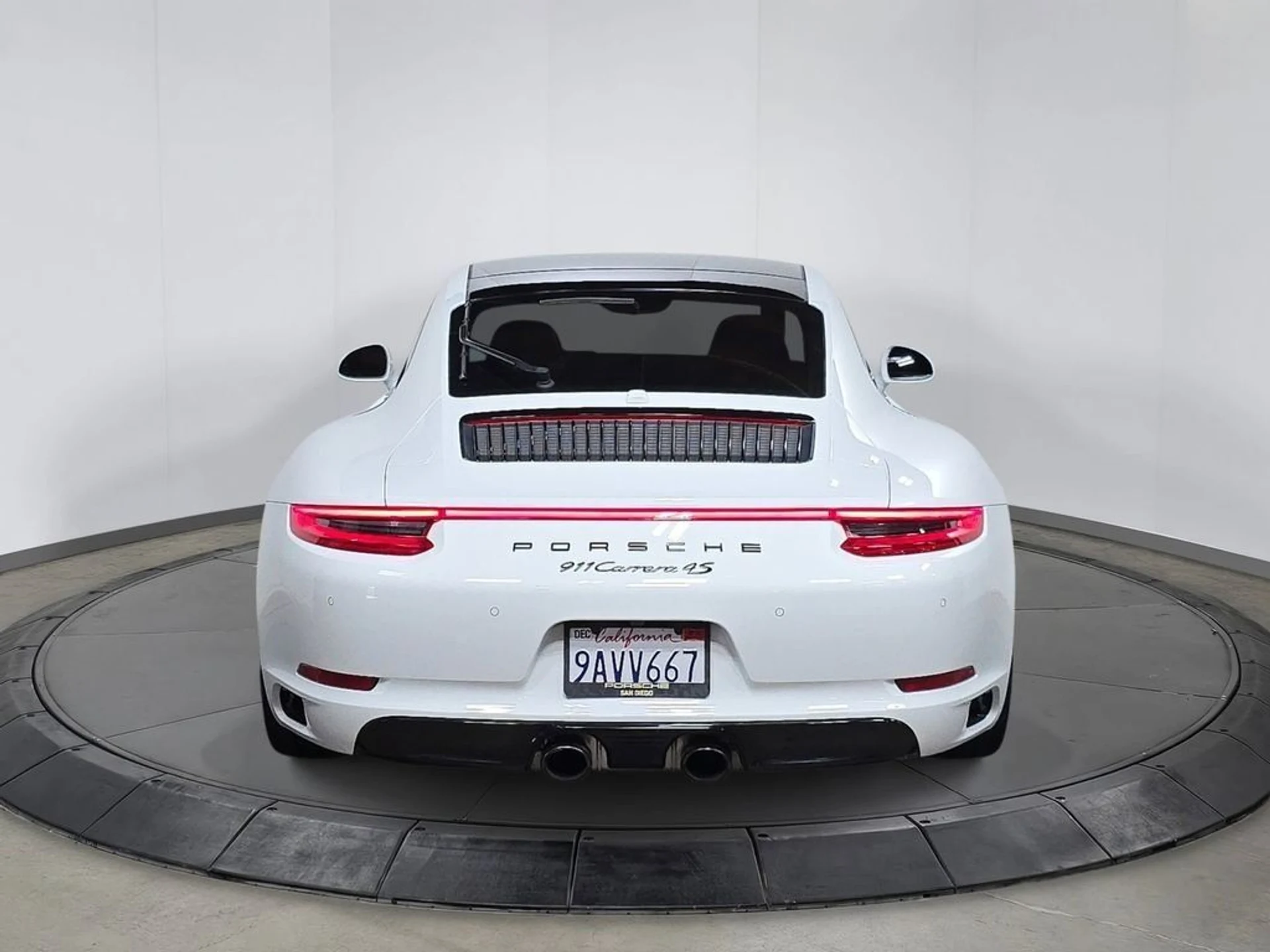 mph005_3362602485_0f3e3f075a64f341f23bff9294f52171_5b006908fd