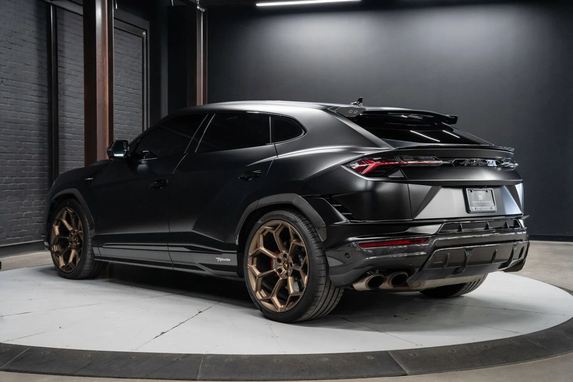 mph005_3369069217_lamborghini_urus_2023_bb6fc61ef4