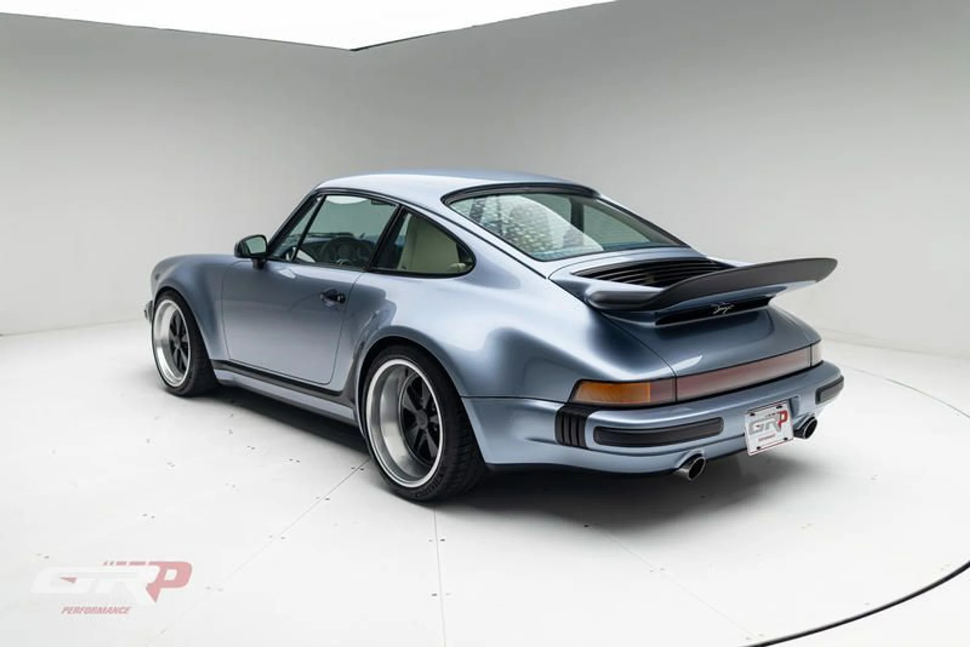 mph005_3375324211_2_FC_883_F5_A173_44_EA_B79_D_ABE_037_FEE_6_BF_8305524633