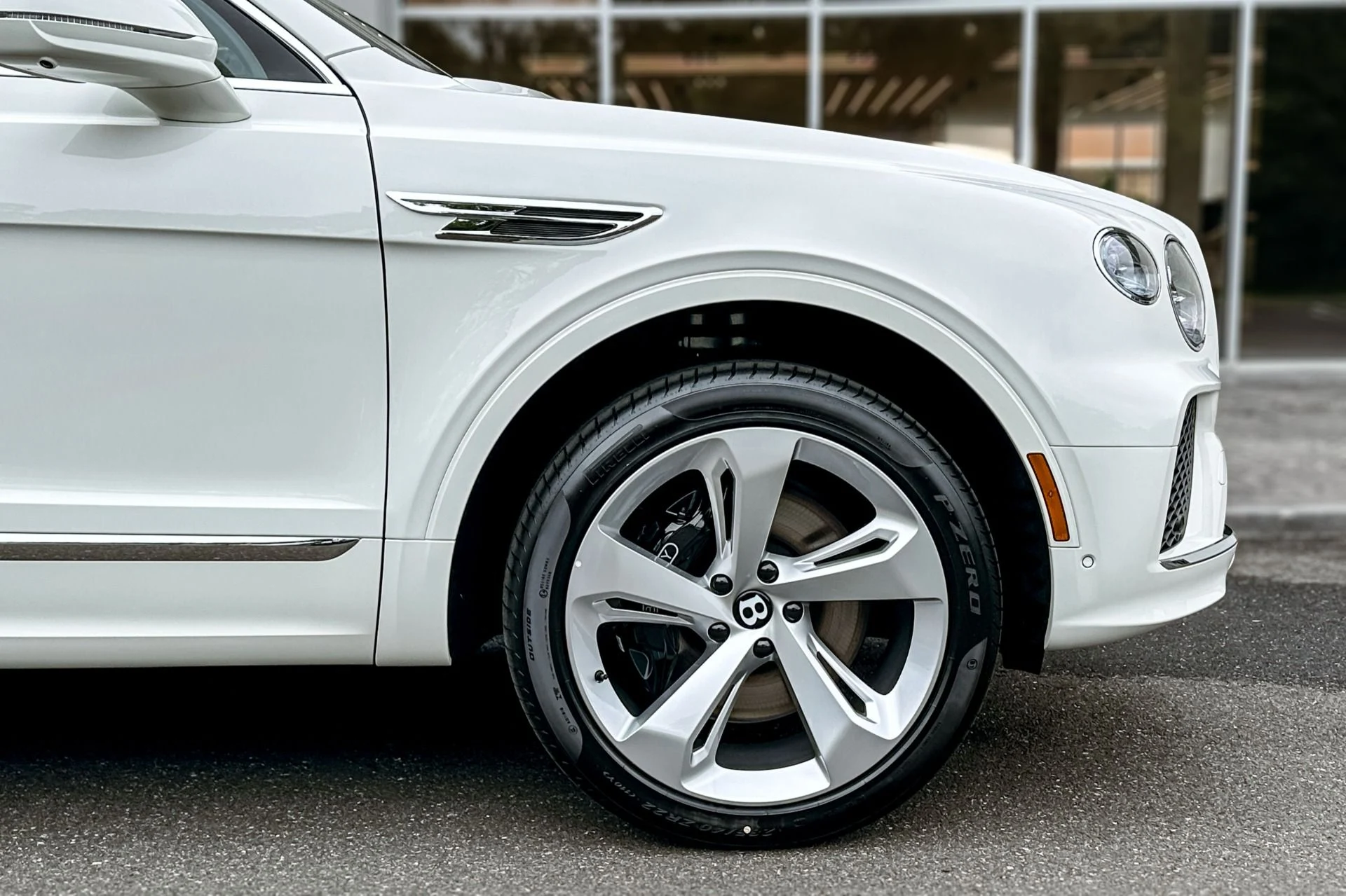 mph005_338874638_New_2026_Bentley_Bentayga_V8_1784720137_39881216dc