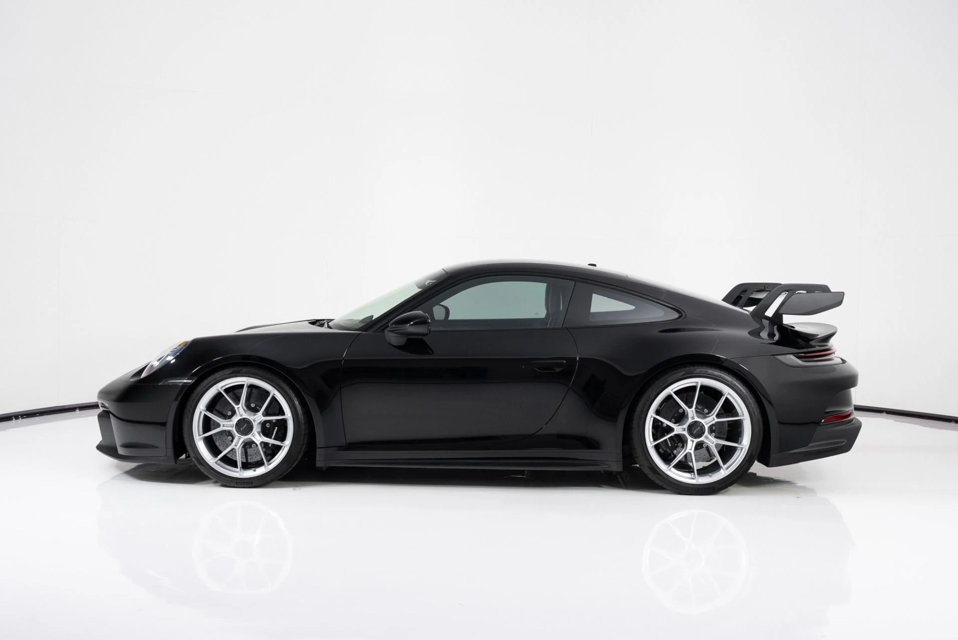 mph005_340373187_Used_2022_Porsche_911_GT_3_1757453036_d308631f05